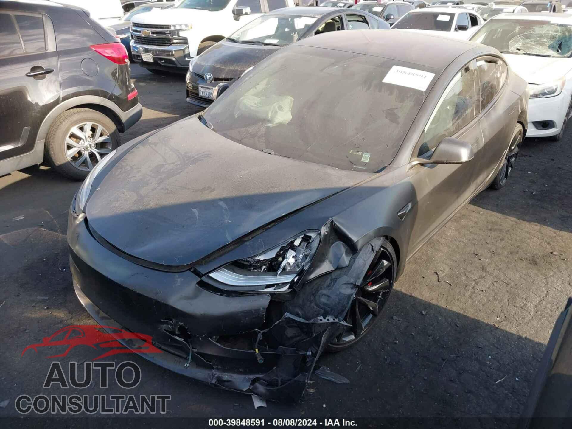 TESLA MODEL 3 2018 - 5YJ3E1EB7JF081810