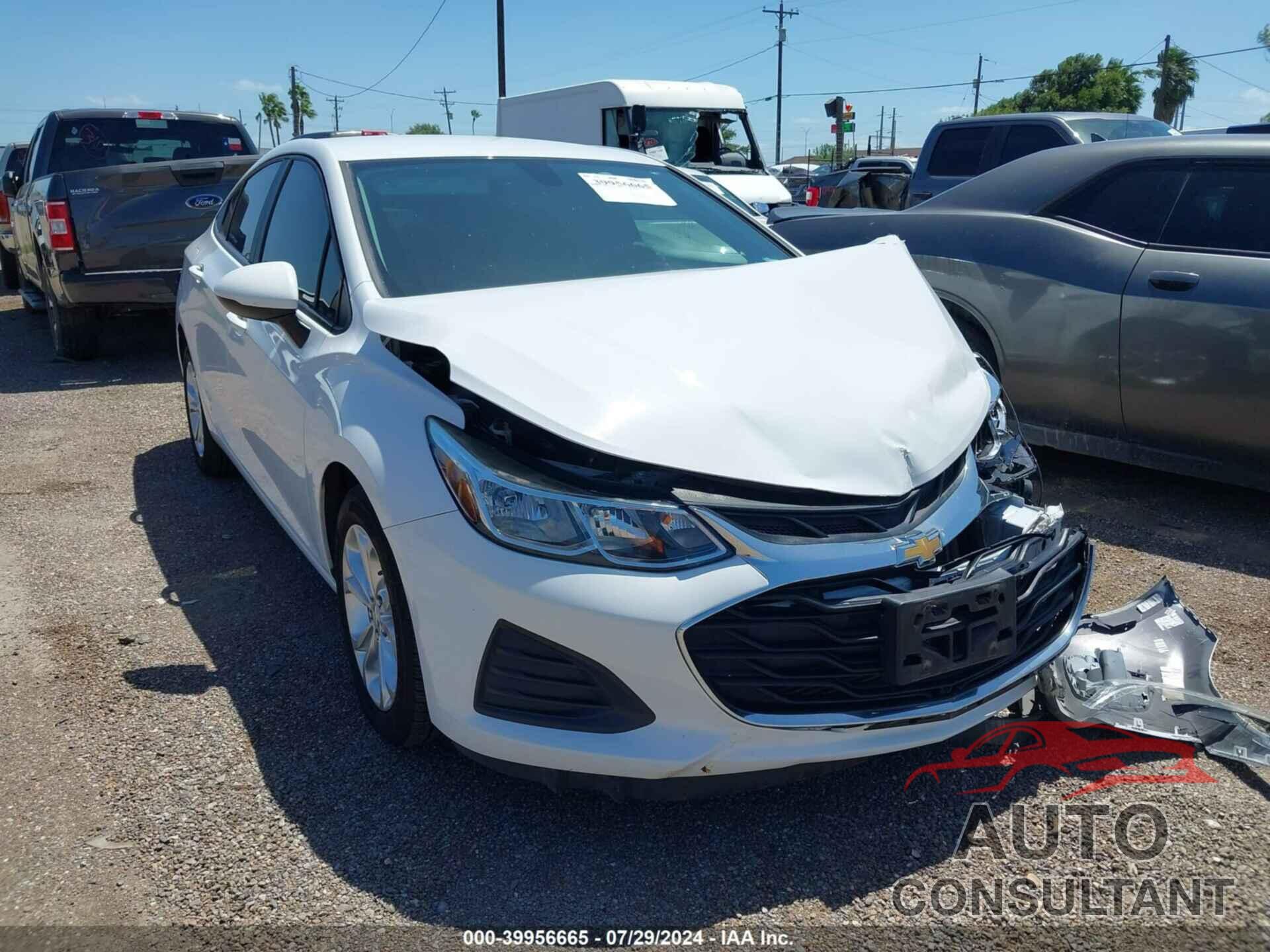 CHEVROLET CRUZE 2019 - 1G1BC5SM7K7141051