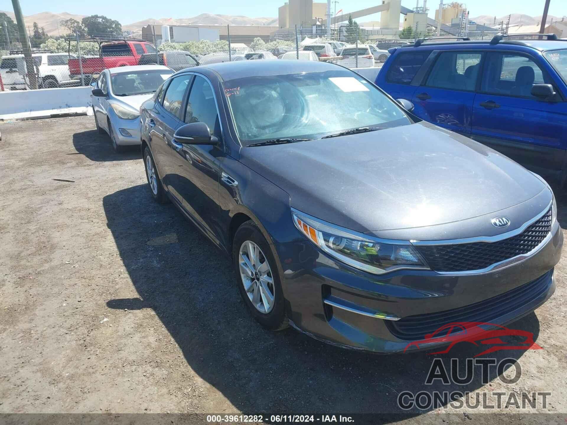 KIA OPTIMA 2017 - 5XXGT4L3XHG146306