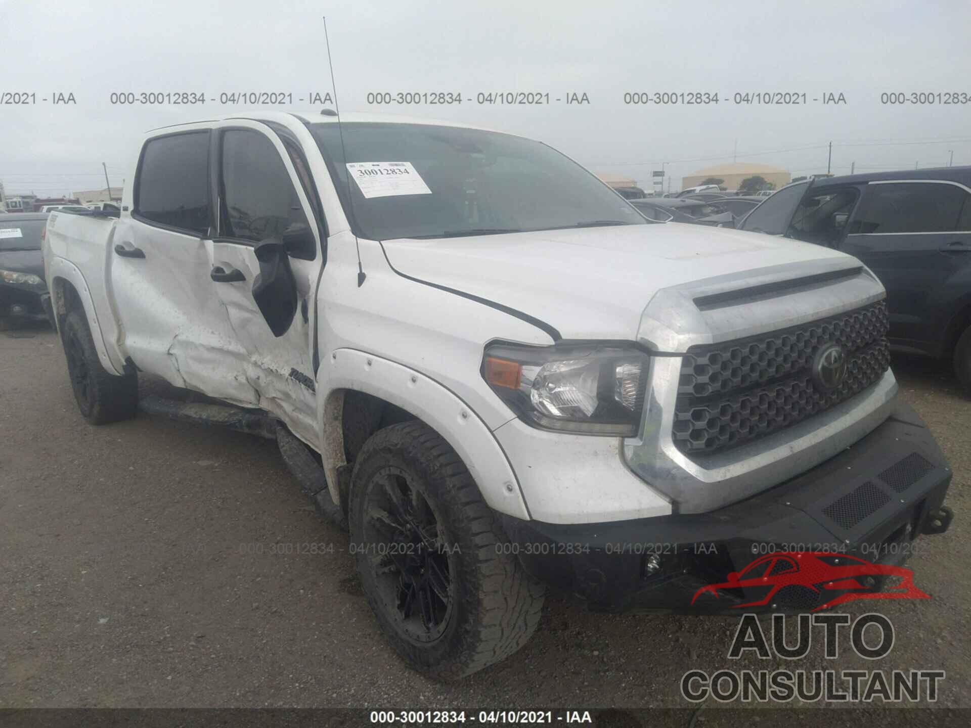 TOYOTA TUNDRA 4WD 2018 - 5TFDY5F16JX695908