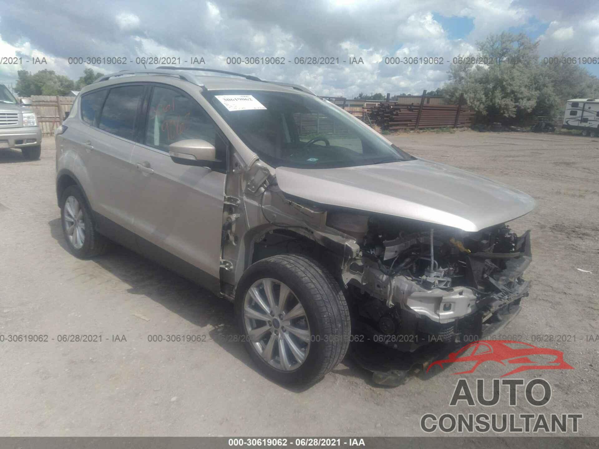 FORD ESCAPE 2018 - 1FMCU9J99JUA42126