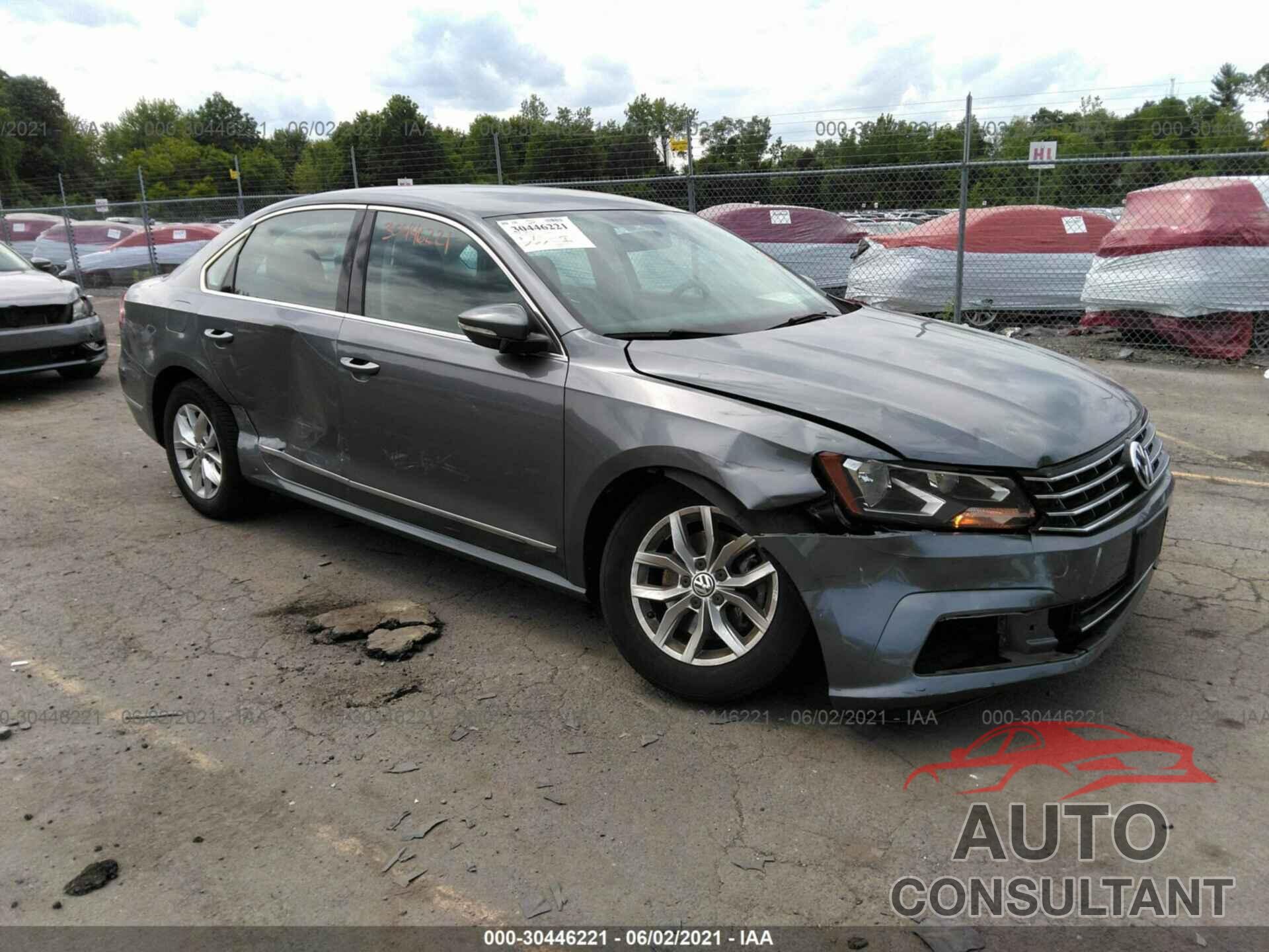 VOLKSWAGEN PASSAT 2016 - 1VWAT7A30GC019375