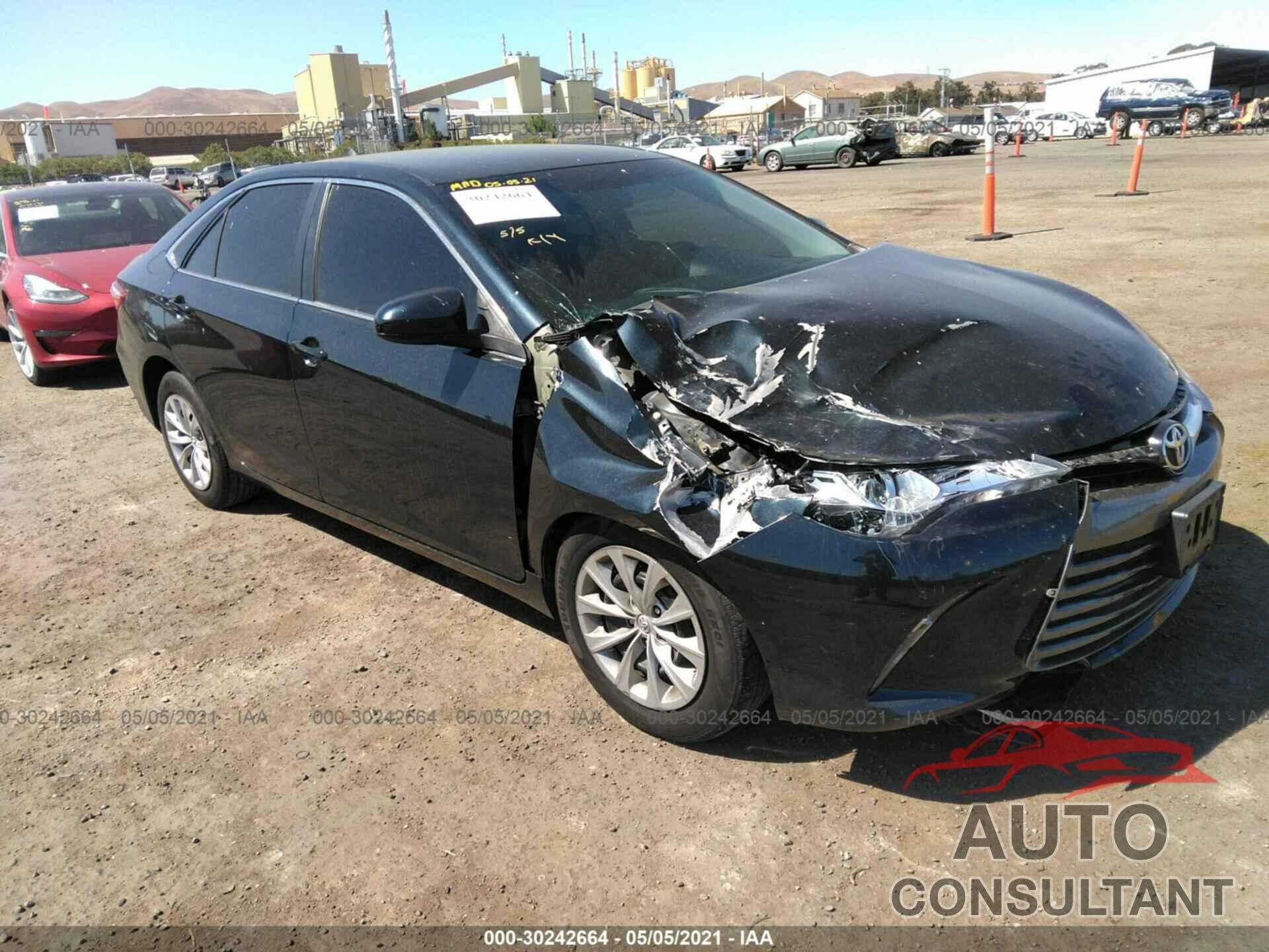 TOYOTA CAMRY 2016 - 4T4BF1FK6GR572474