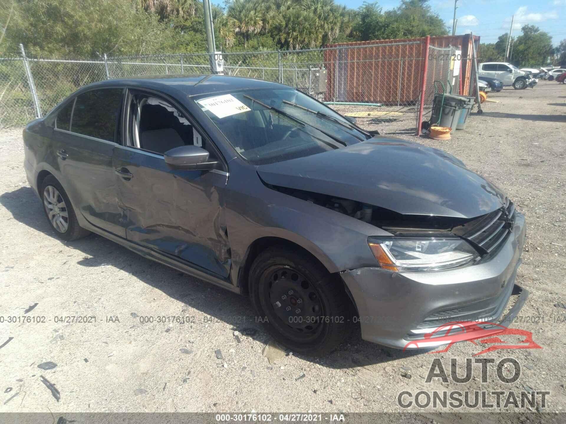 VOLKSWAGEN JETTA 2017 - 3VW2B7AJ7HM372119