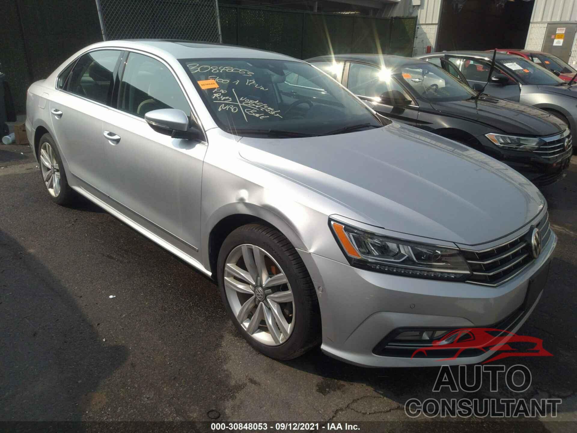 VOLKSWAGEN PASSAT 2017 - 1VWCM7A35HC081216
