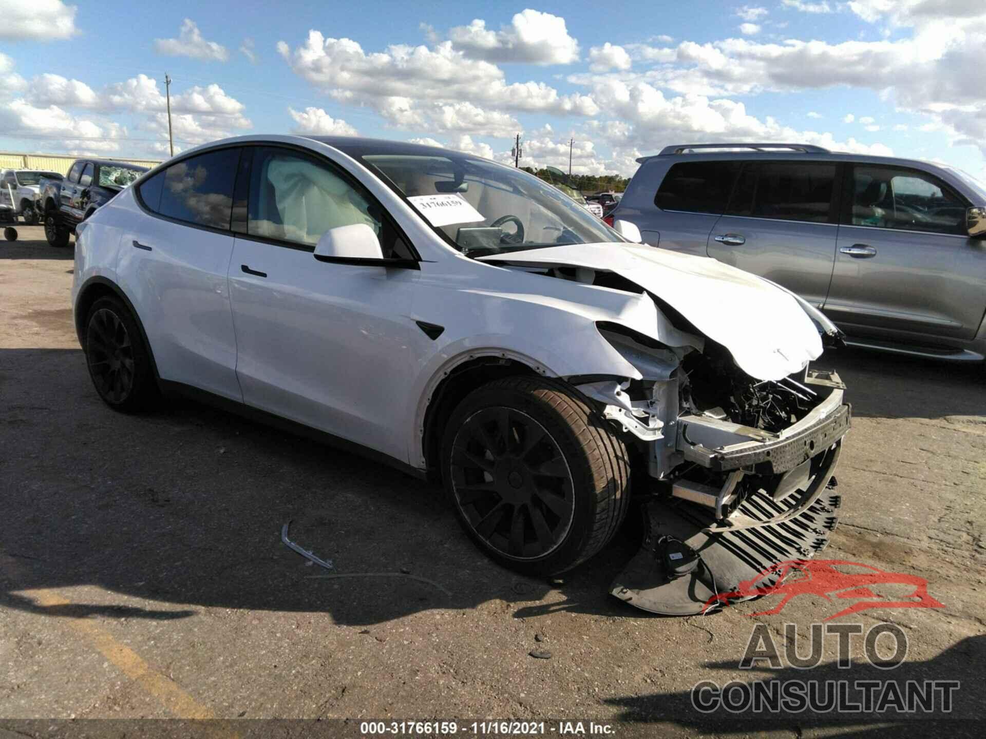 TESLA MODEL Y 2021 - 5YJYGDED4MF118268