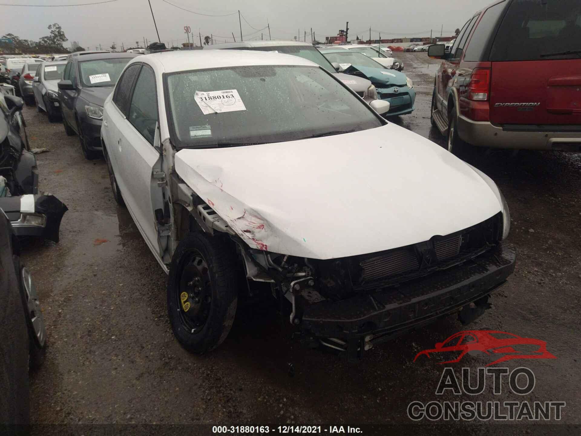 VOLKSWAGEN JETTA 2017 - 3VW2B7AJ0HM305894