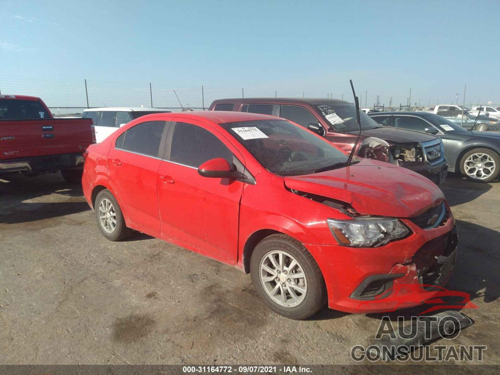 CHEVROLET SONIC 2019 - 1G1JD5SB4K4100076