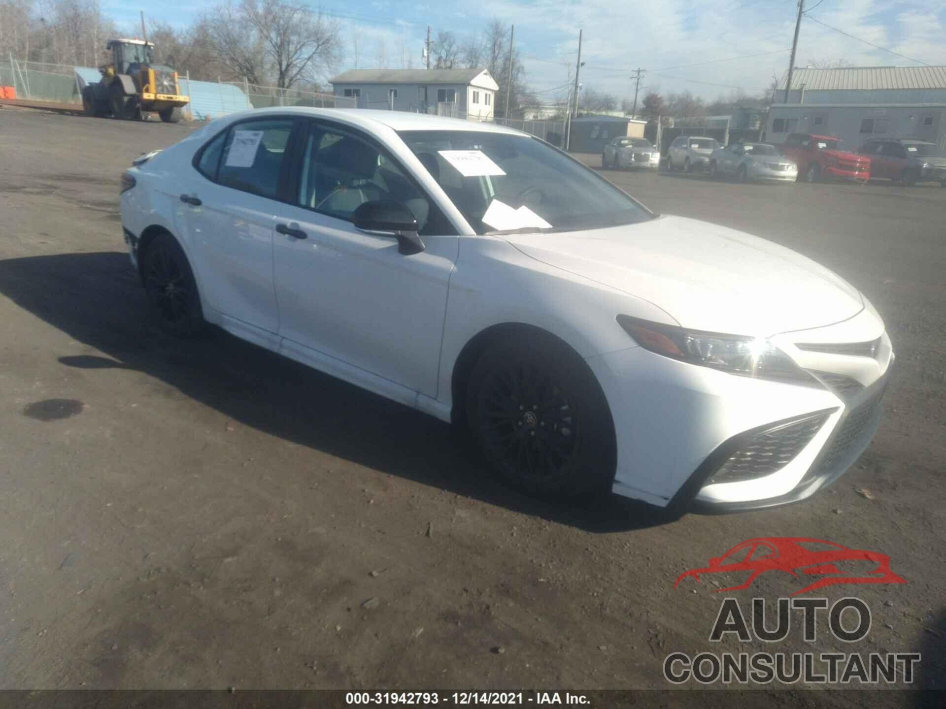 TOYOTA CAMRY 2021 - 4T1T11BK5MU038039
