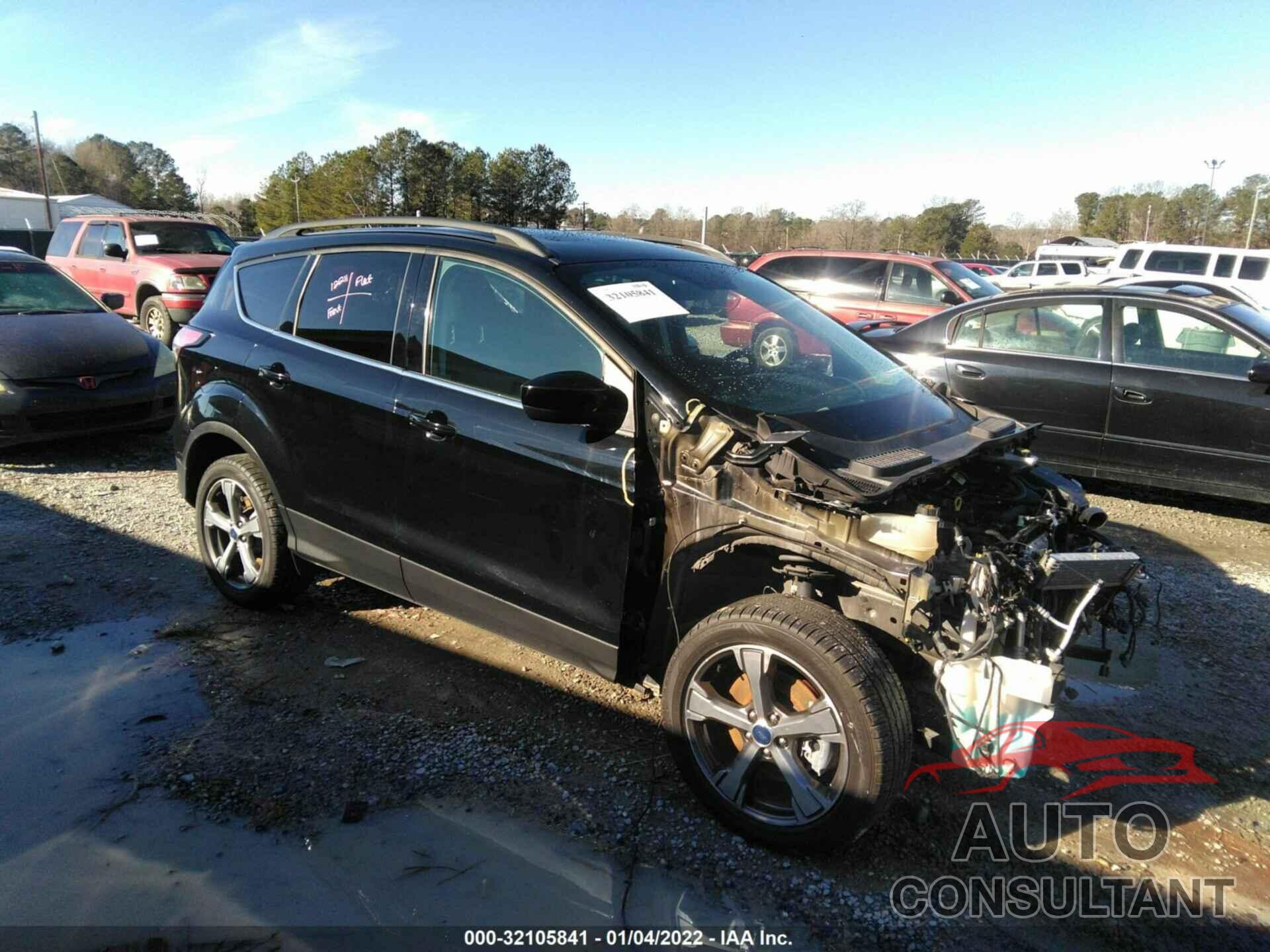 FORD ESCAPE 2017 - 1FMCU9GD1HUC83250