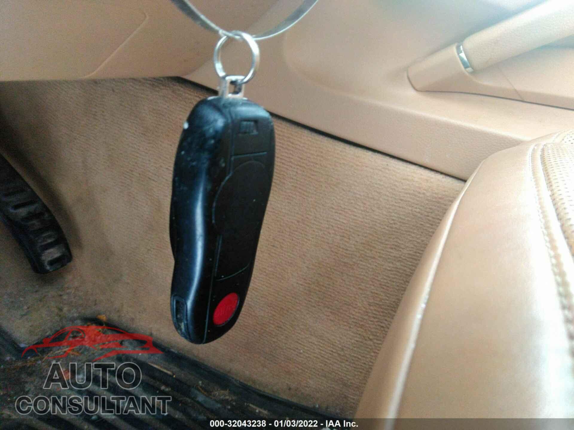 PORSCHE CAYENNE 2016 - WP1AA2A23GLA11045