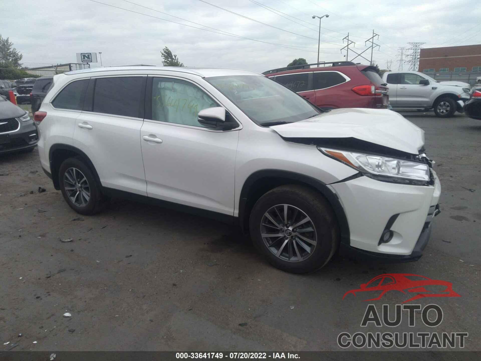TOYOTA HIGHLANDER 2019 - 5TDJZRFH2KS572652