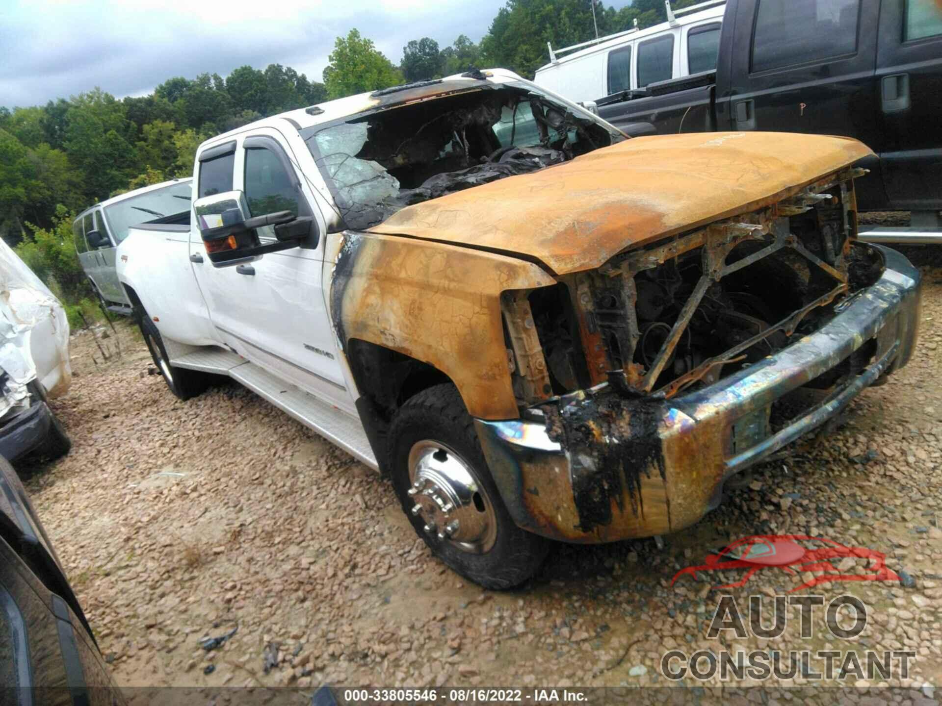 CHEVROLET SILVERADO 3500HD 2018 - 1GC4KYCG5JF105277