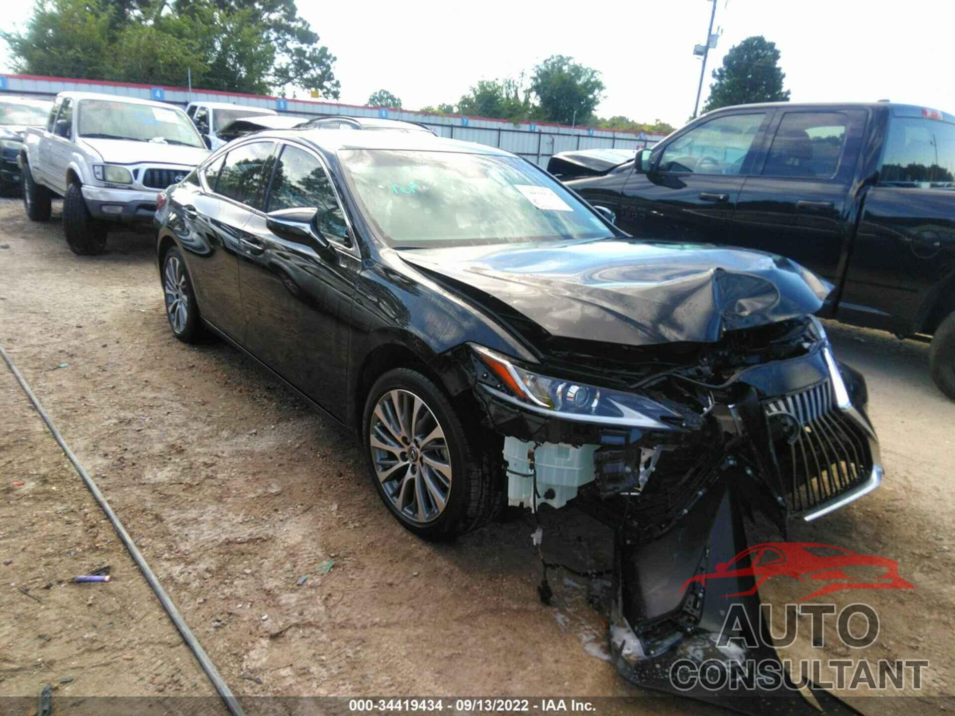 LEXUS ES 2021 - 58ADZ1B16MU087571