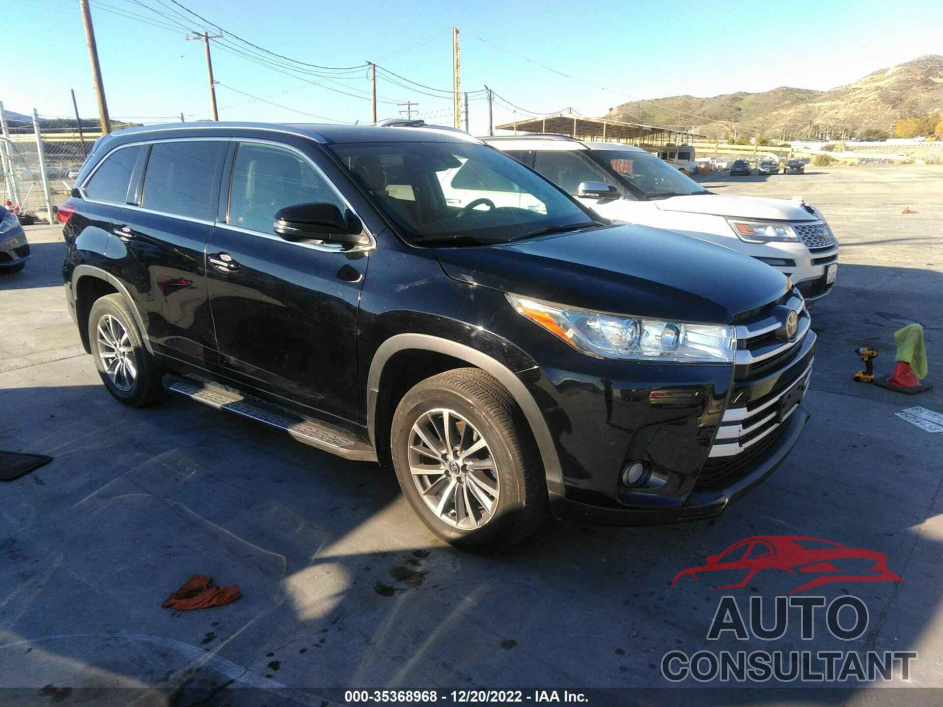 TOYOTA HIGHLANDER 2018 - 5TDKZRFH4JS529479