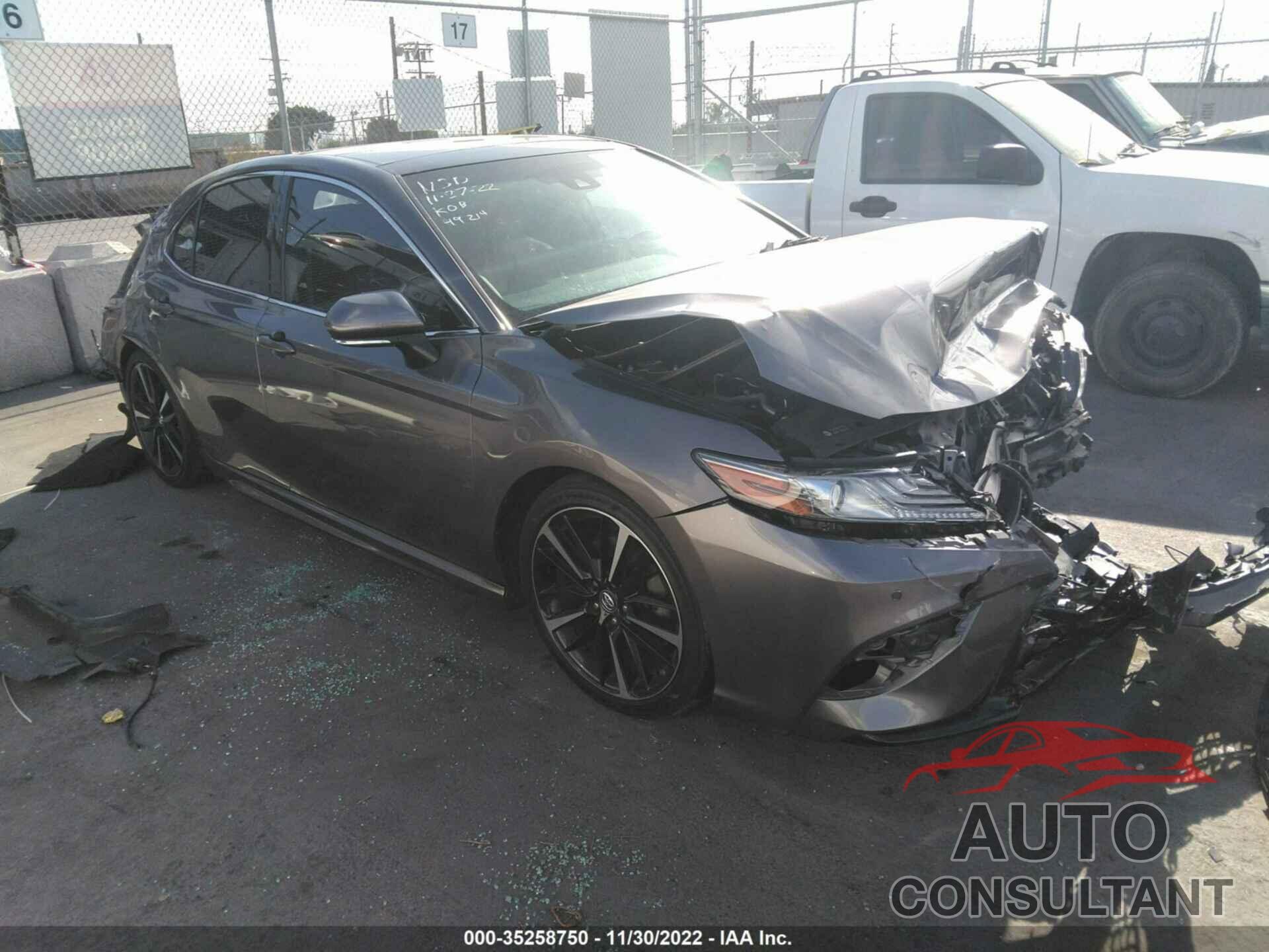 TOYOTA CAMRY 2018 - 4T1BZ1HK9JU501582