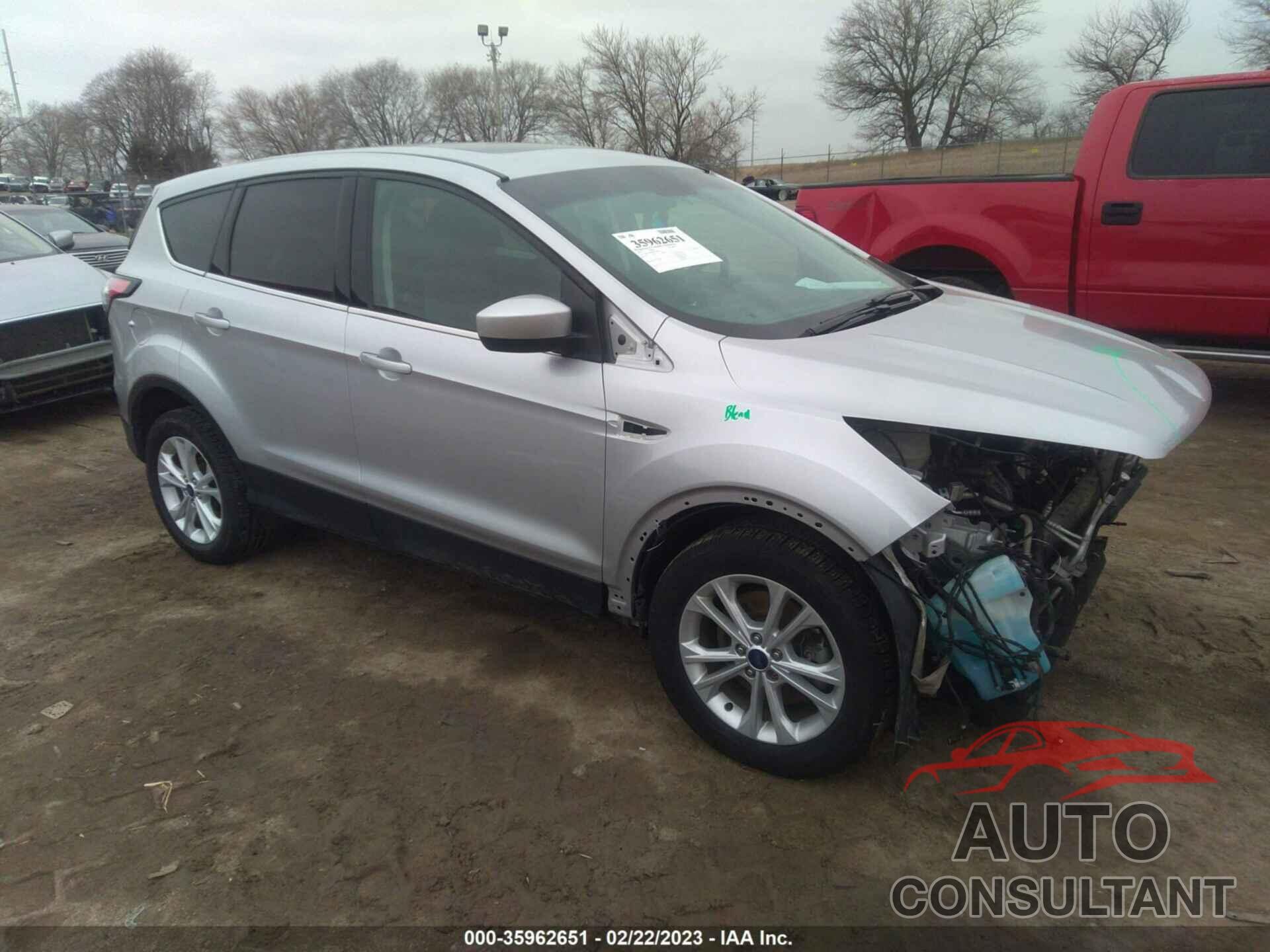 FORD ESCAPE 2017 - 1FMCU9GD8HUB80679