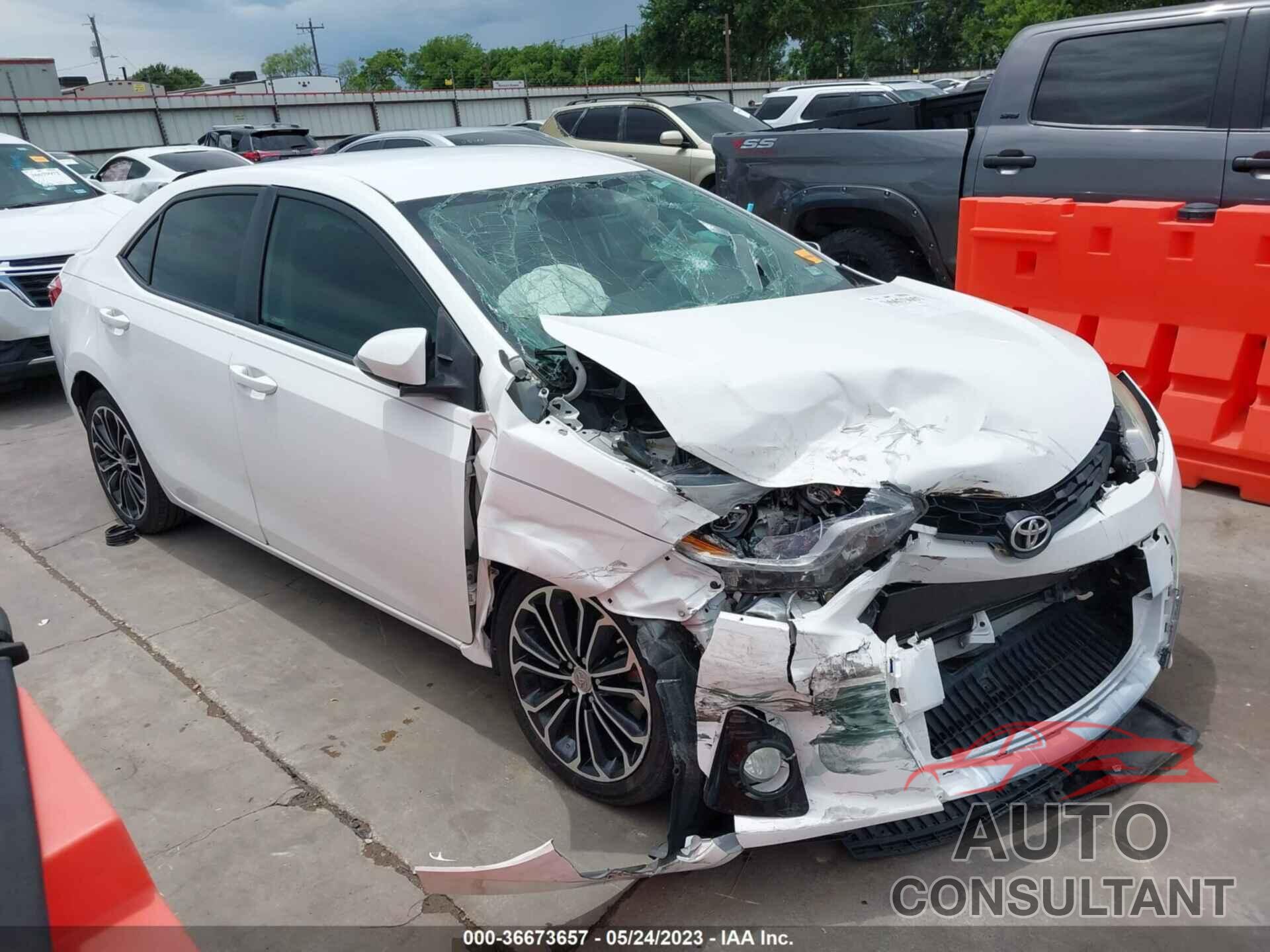 TOYOTA COROLLA 2015 - 5YFBURHE3FP351128