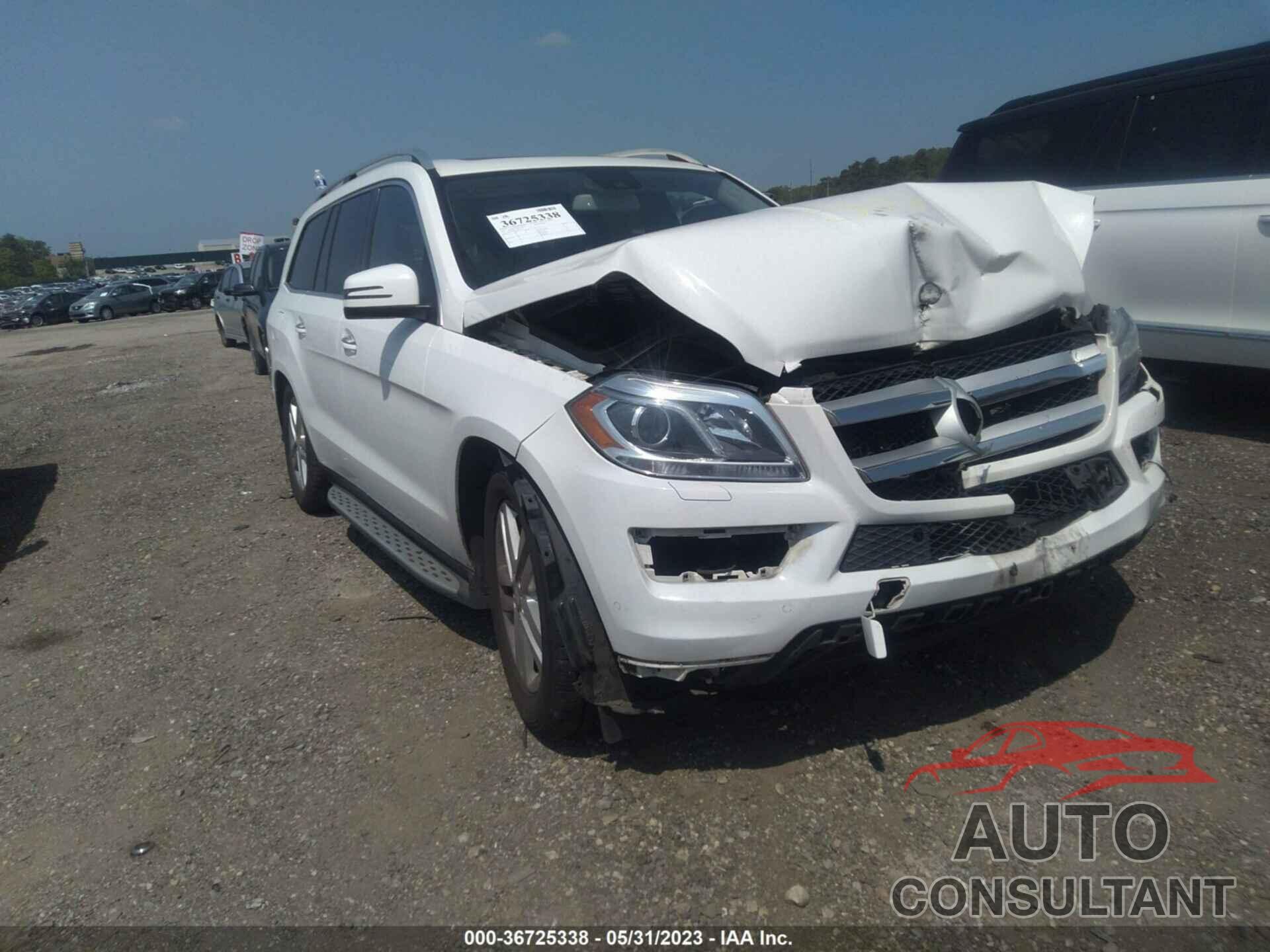 MERCEDES-BENZ GL 450 2015 - 4JGDF6EE0FA605044