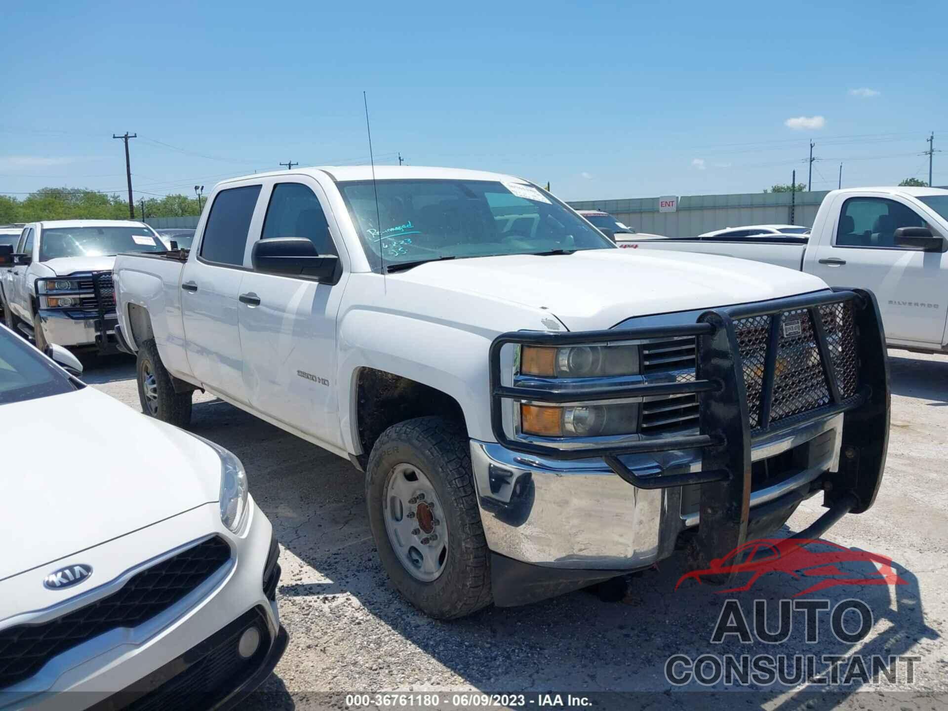 CHEVROLET SILVERADO 2500HD 2015 - 1GC1CUEG1FF185514