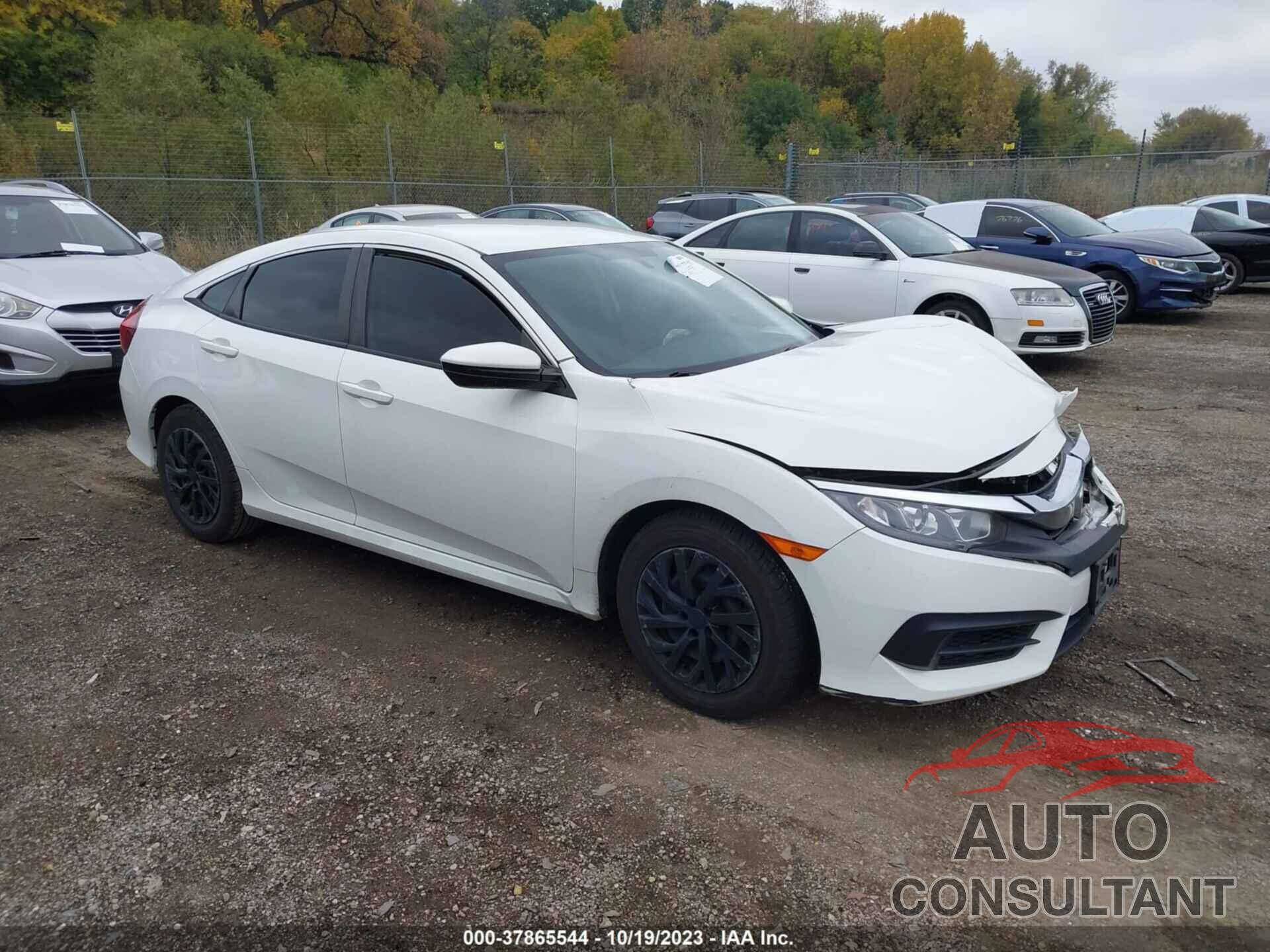 HONDA CIVIC 2018 - 2HGFC2F52JH566417