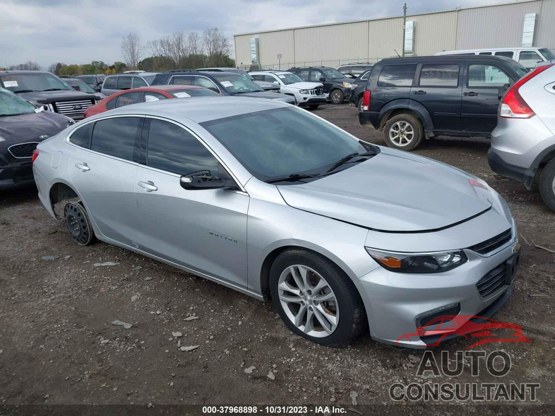 CHEVROLET MALIBU 2018 - 1G1ZD5ST1JF183514