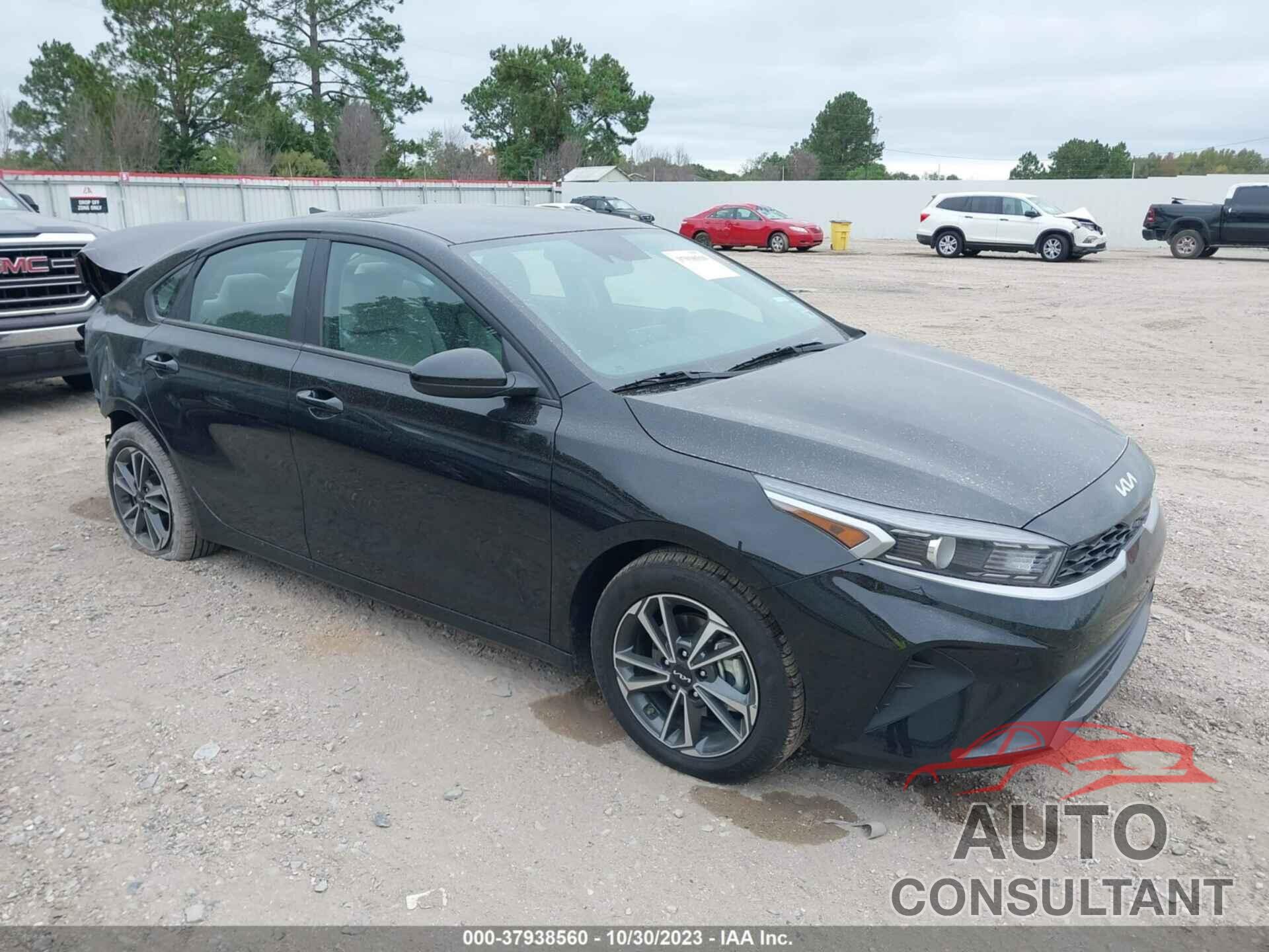 KIA FORTE 2023 - 3KPF24AD8PE665856