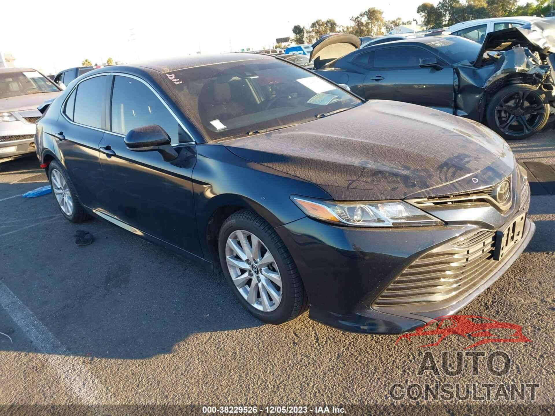 TOYOTA CAMRY 2019 - 4T1B11HK5KU240864