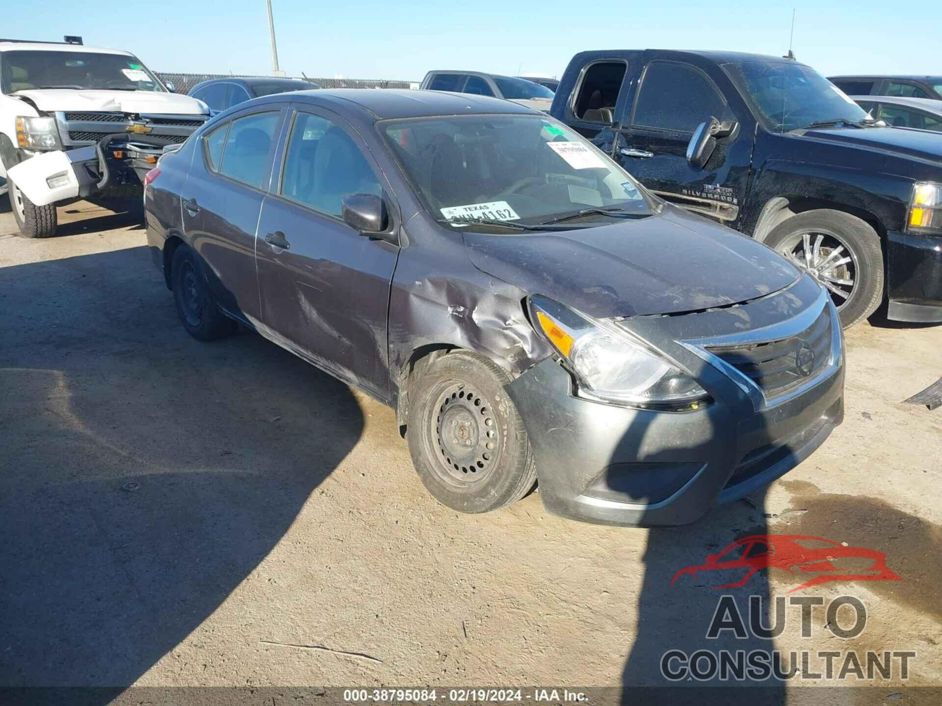 NISSAN VERSA 2017 - 3N1CN7AP8HL821125