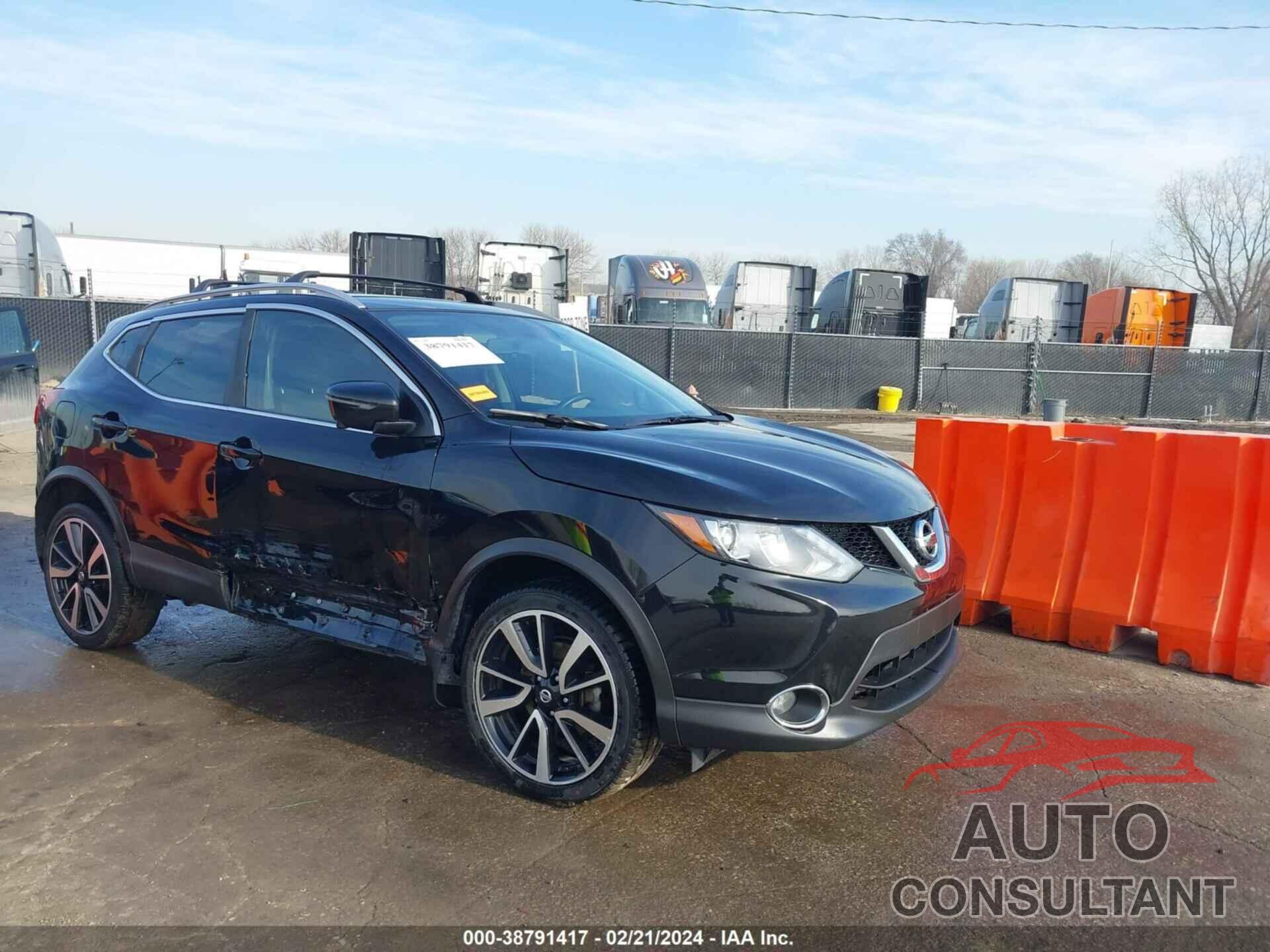 NISSAN ROGUE SPORT 2017 - JN1BJ1CR4HW141879