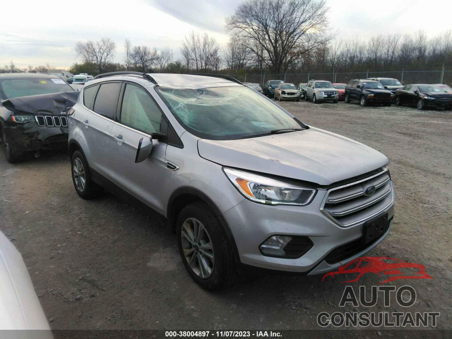 FORD ESCAPE 2018 - 1FMCU9GD9JUA31154