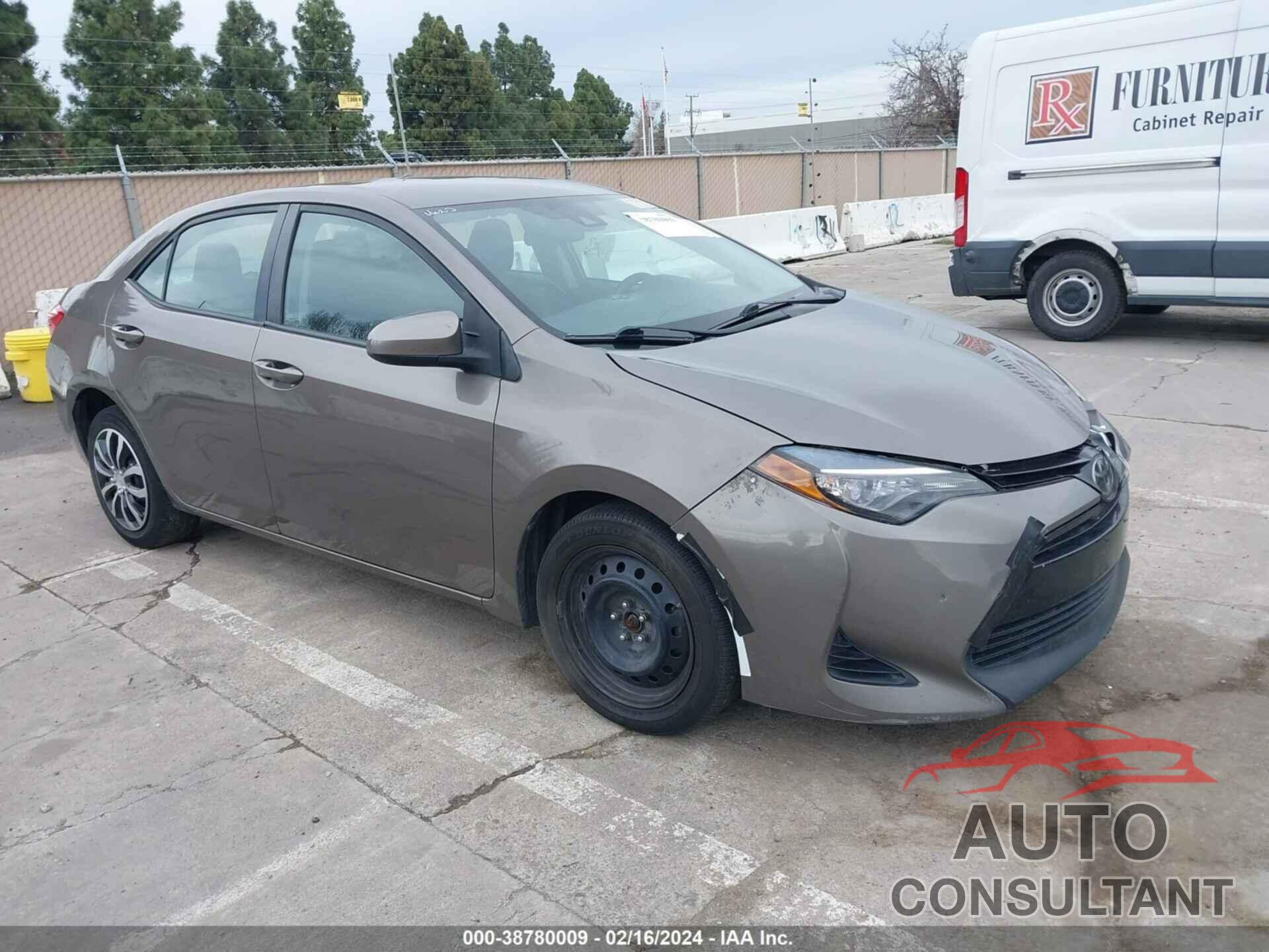 TOYOTA COROLLA 2018 - 2T1BURHEXJC986145