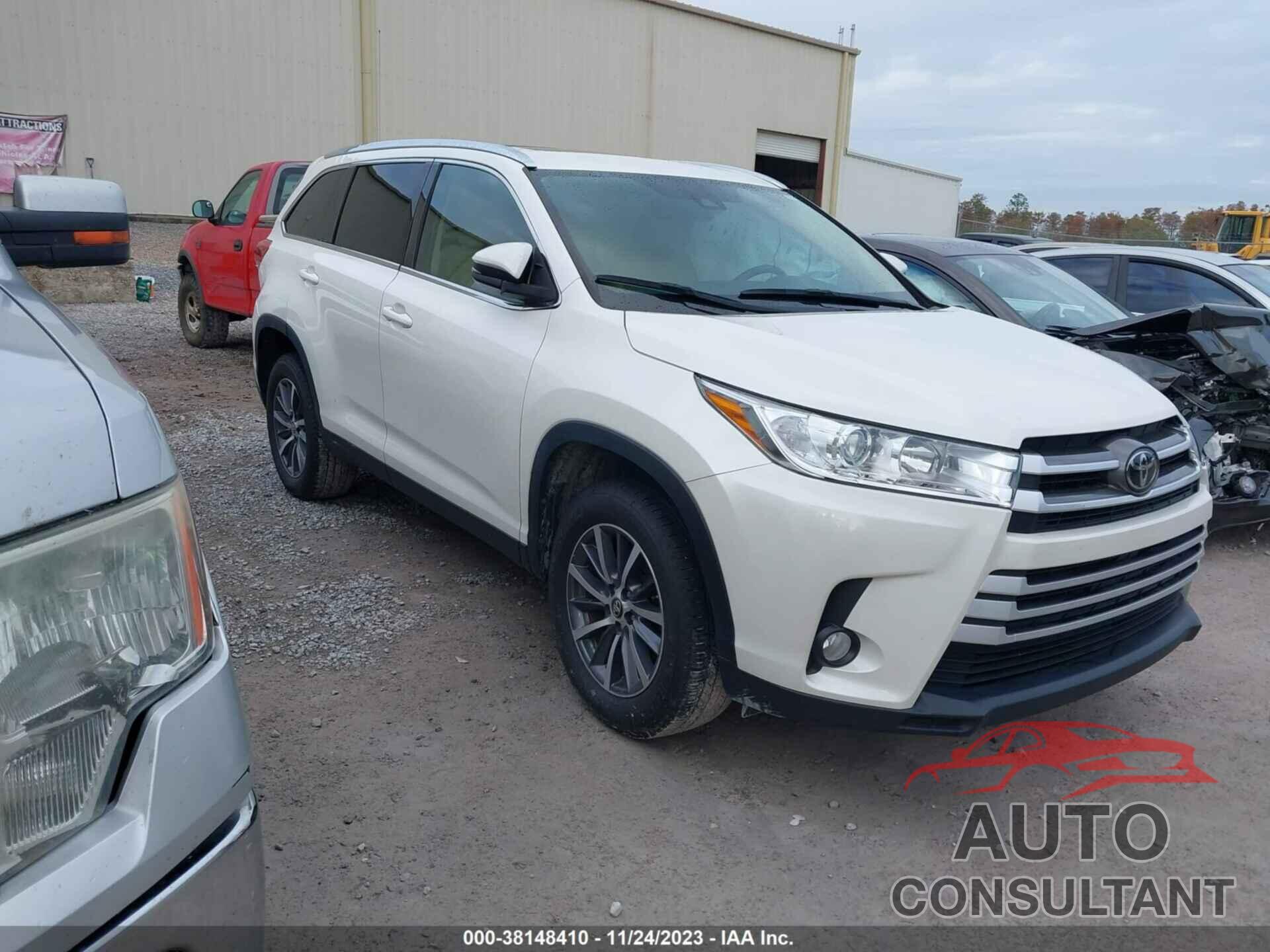 TOYOTA HIGHLANDER 2019 - 5TDKZRFH4KS554271