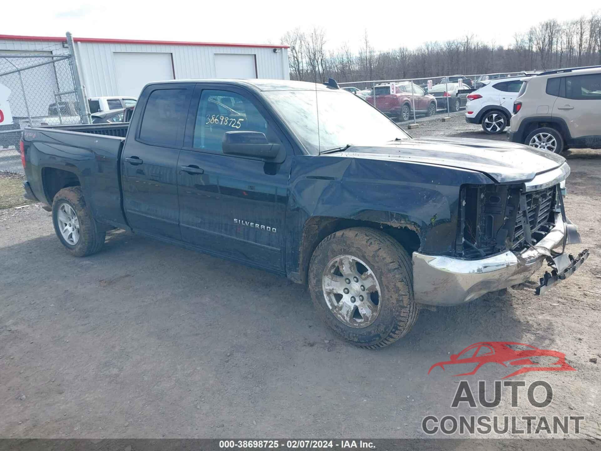 CHEVROLET SILVERADO 1500 2018 - 1GCVKREC1JZ131524