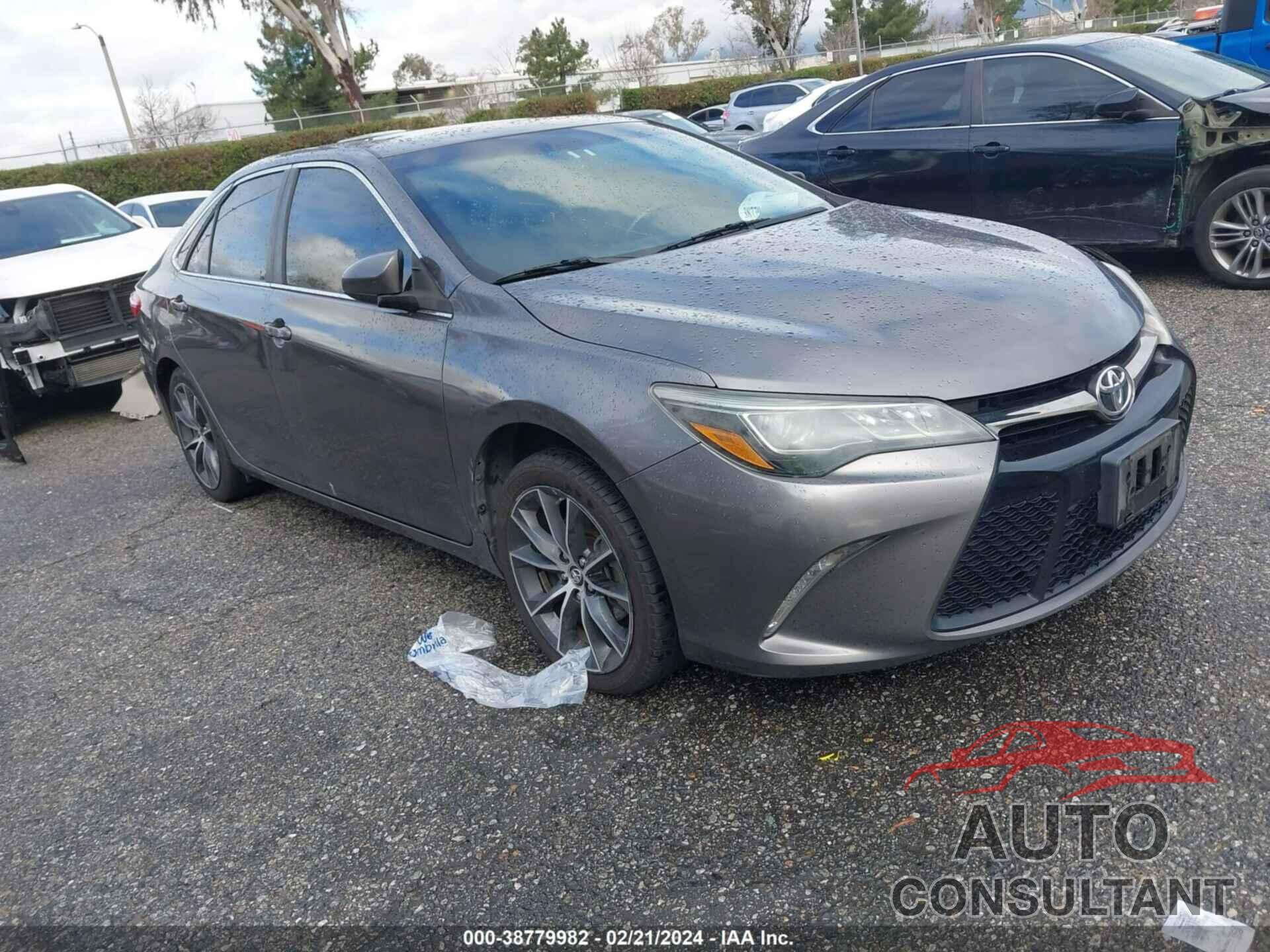 TOYOTA CAMRY 2016 - 4T1BK1FK2GU570243