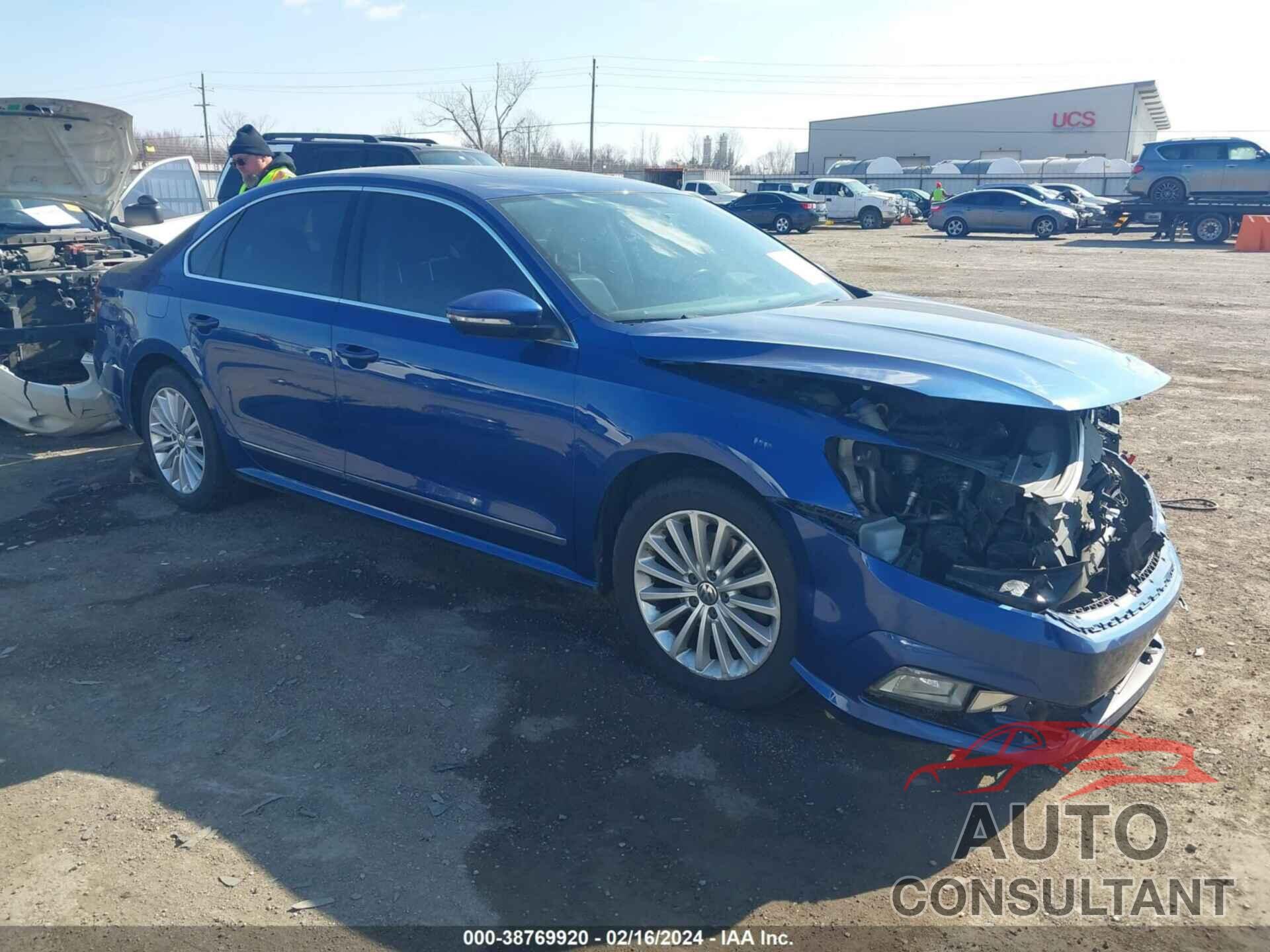 VOLKSWAGEN PASSAT 2016 - 1VWBS7A30GC063318