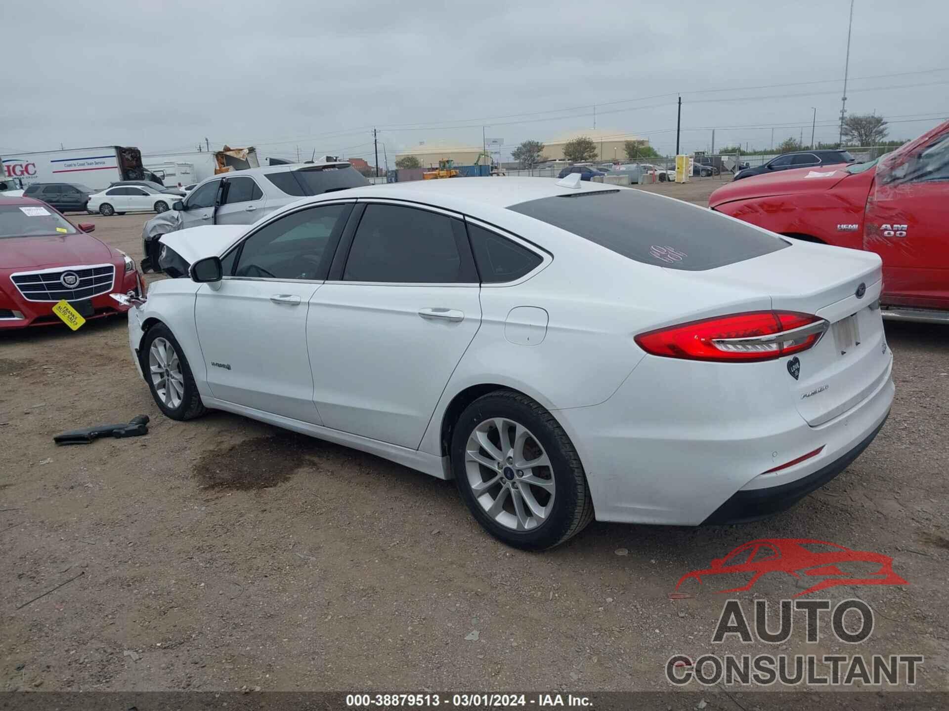 FORD FUSION 2019 - 3FA6P0MU1KR185610