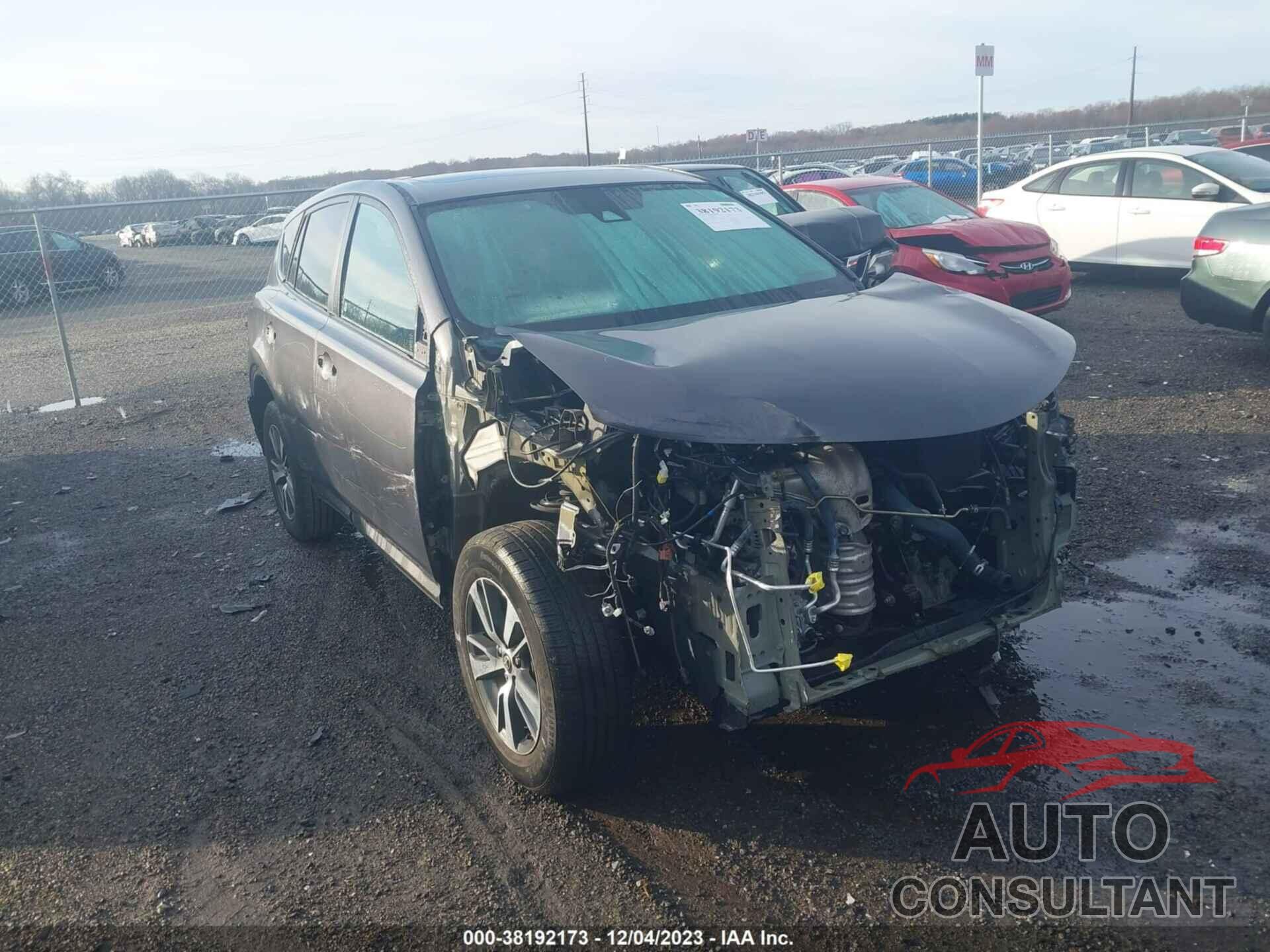 TOYOTA RAV4 2018 - 2T3RFREV0JW819778