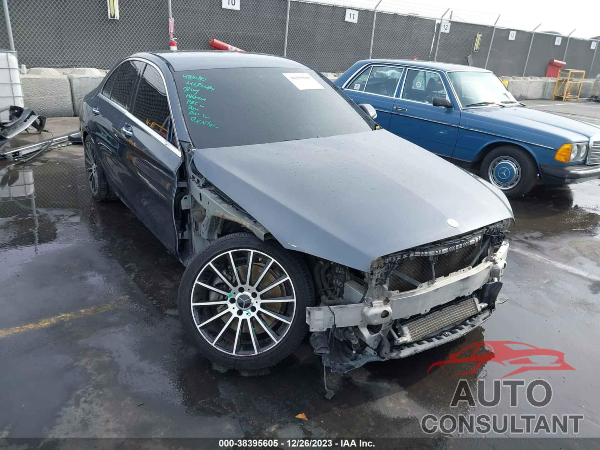 MERCEDES-BENZ C 300 2015 - 55SWF4JB1FU050883