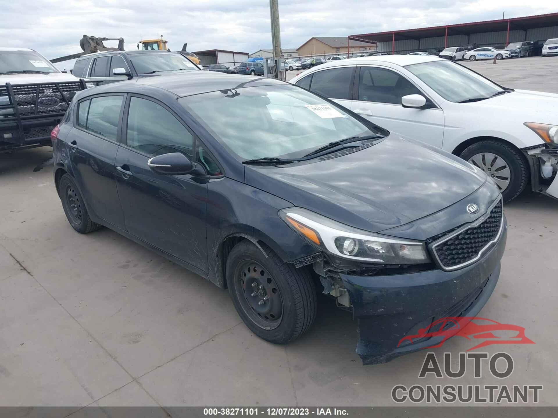 KIA FORTE 2017 - KNAFK5A85H5705099