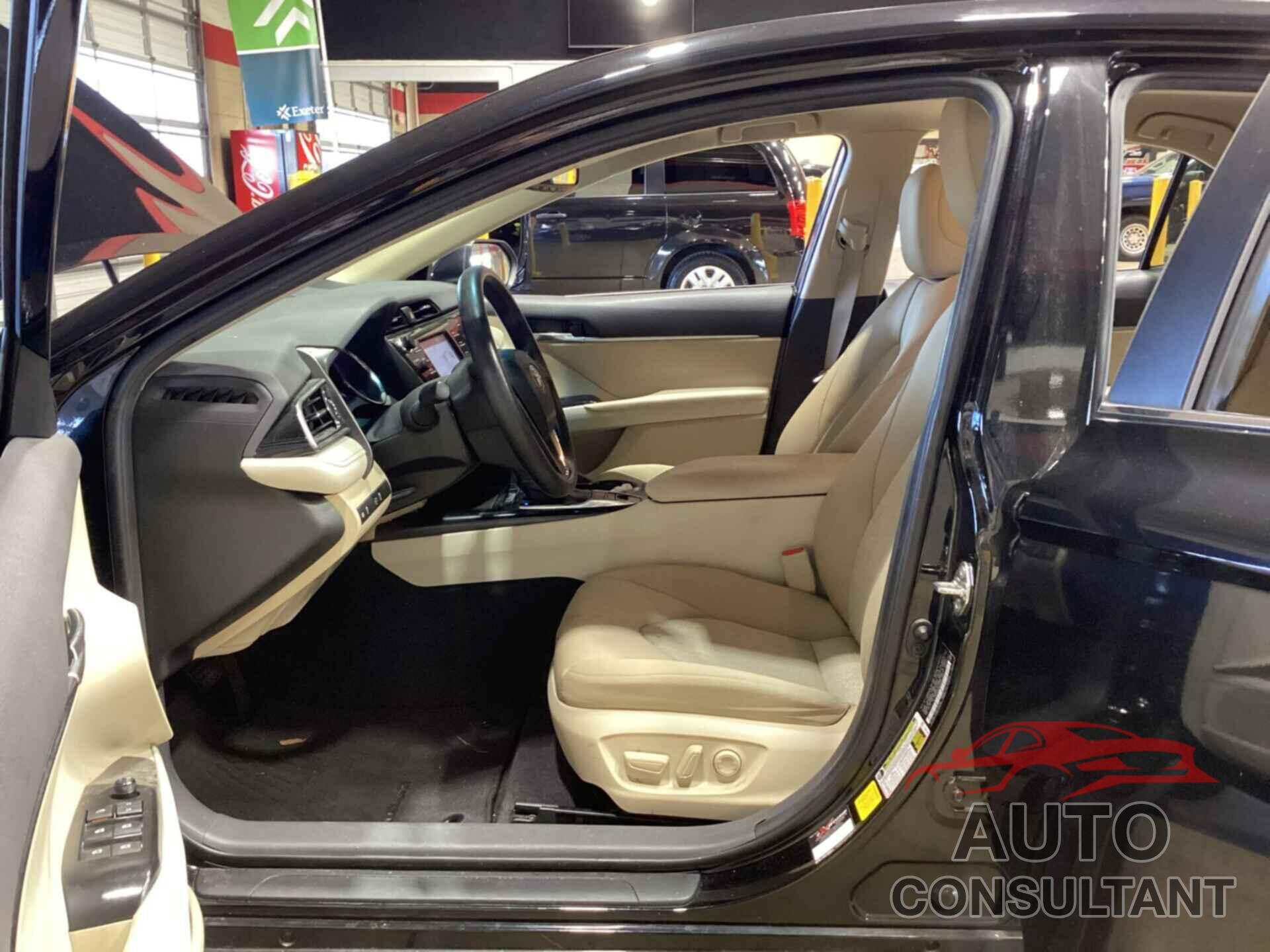 TOYOTA CAMRY HYBRID 2019 - 4T1B31HKXKU514165