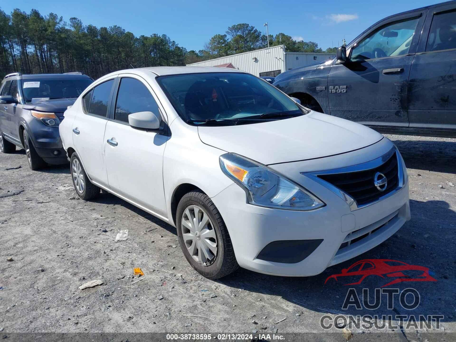 NISSAN VERSA 2017 - 3N1CN7AP6HL858481