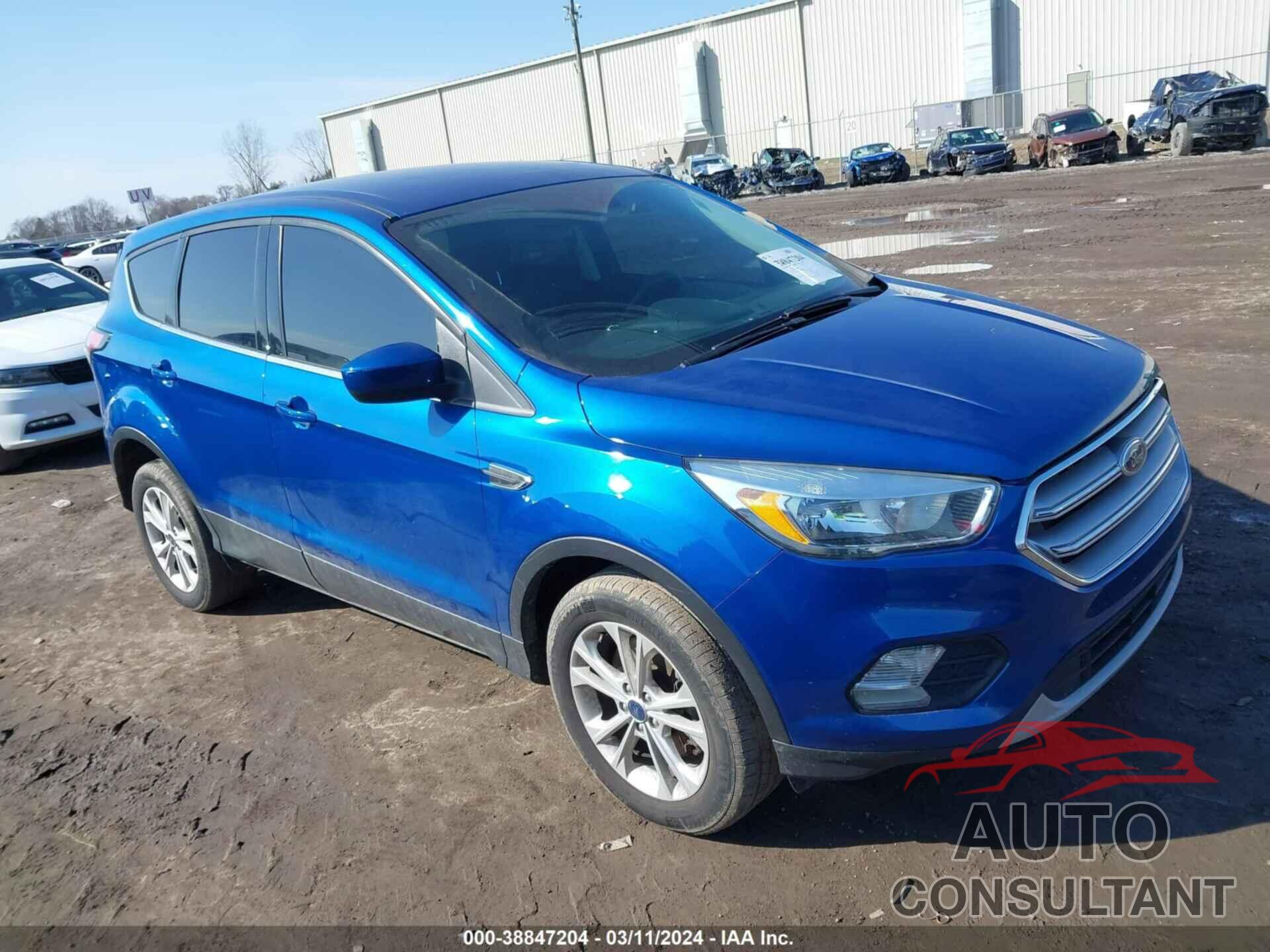 FORD ESCAPE 2017 - 1FMCU9G94HUA69901