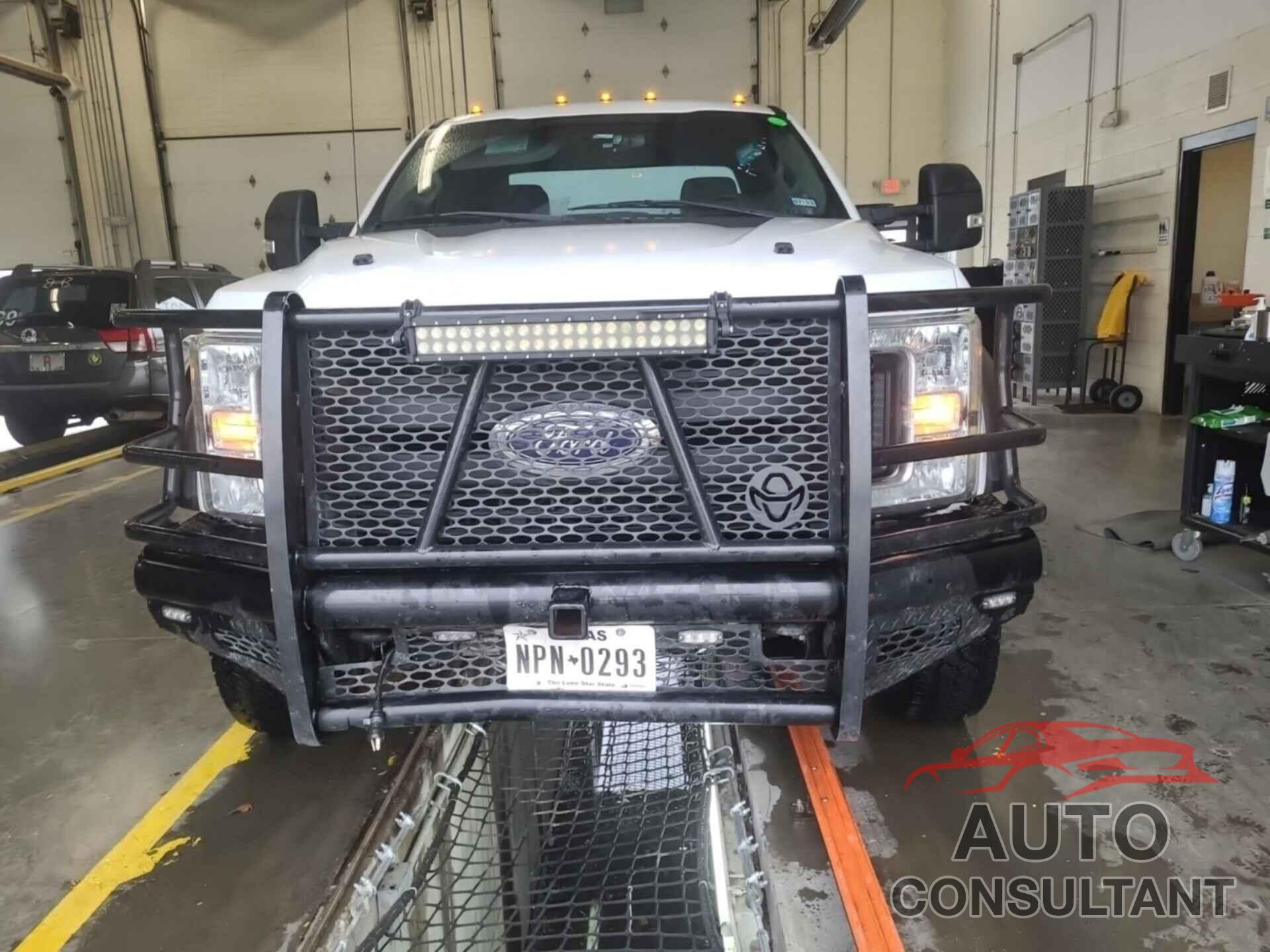 FORD F-550 CHASSIS 2019 - 1FD0X5HT9KEG80635