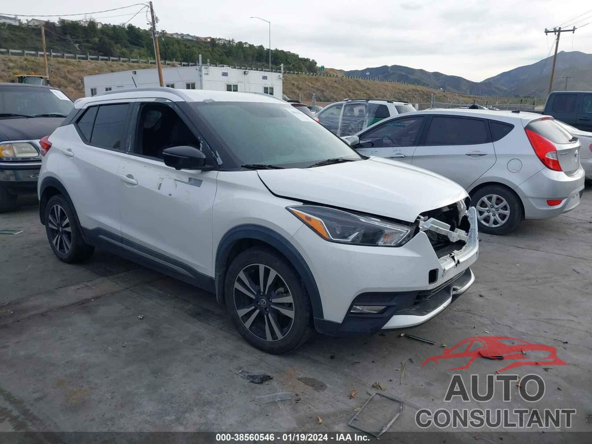 NISSAN KICKS 2018 - 3N1CP5CU7JL531806