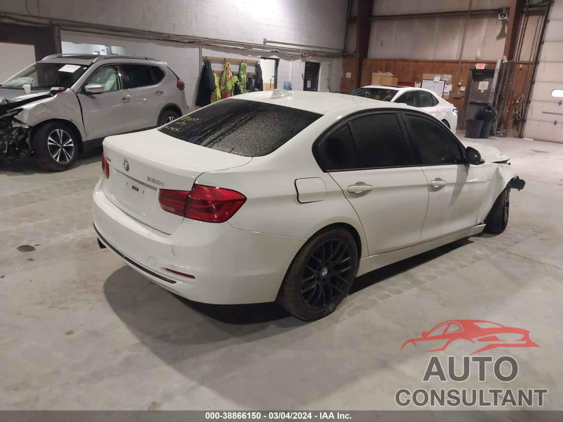 BMW 330 2018 - WBA8D9C56JEM34458