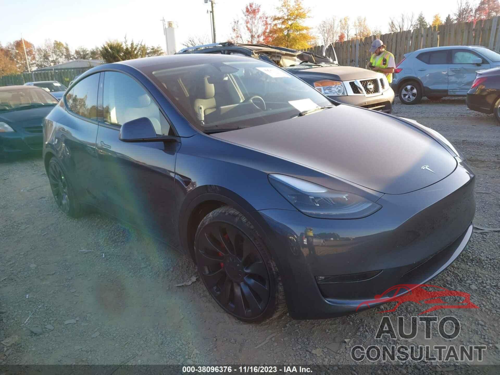 TESLA MODEL Y 2023 - 7SAYGDEF8PF858964