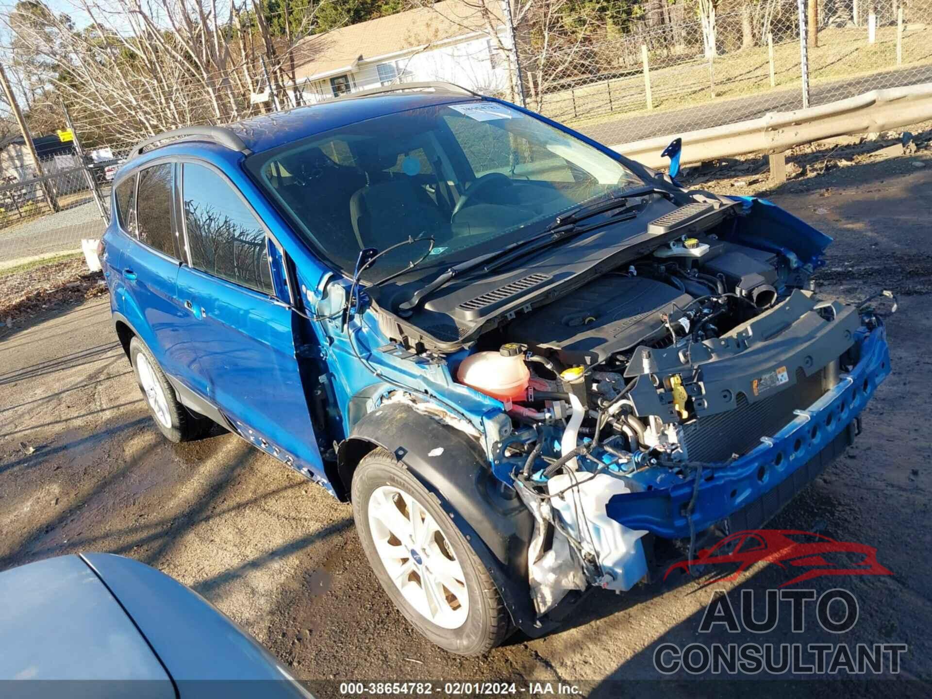 FORD ESCAPE 2018 - 1FMCU0GD2JUC00569