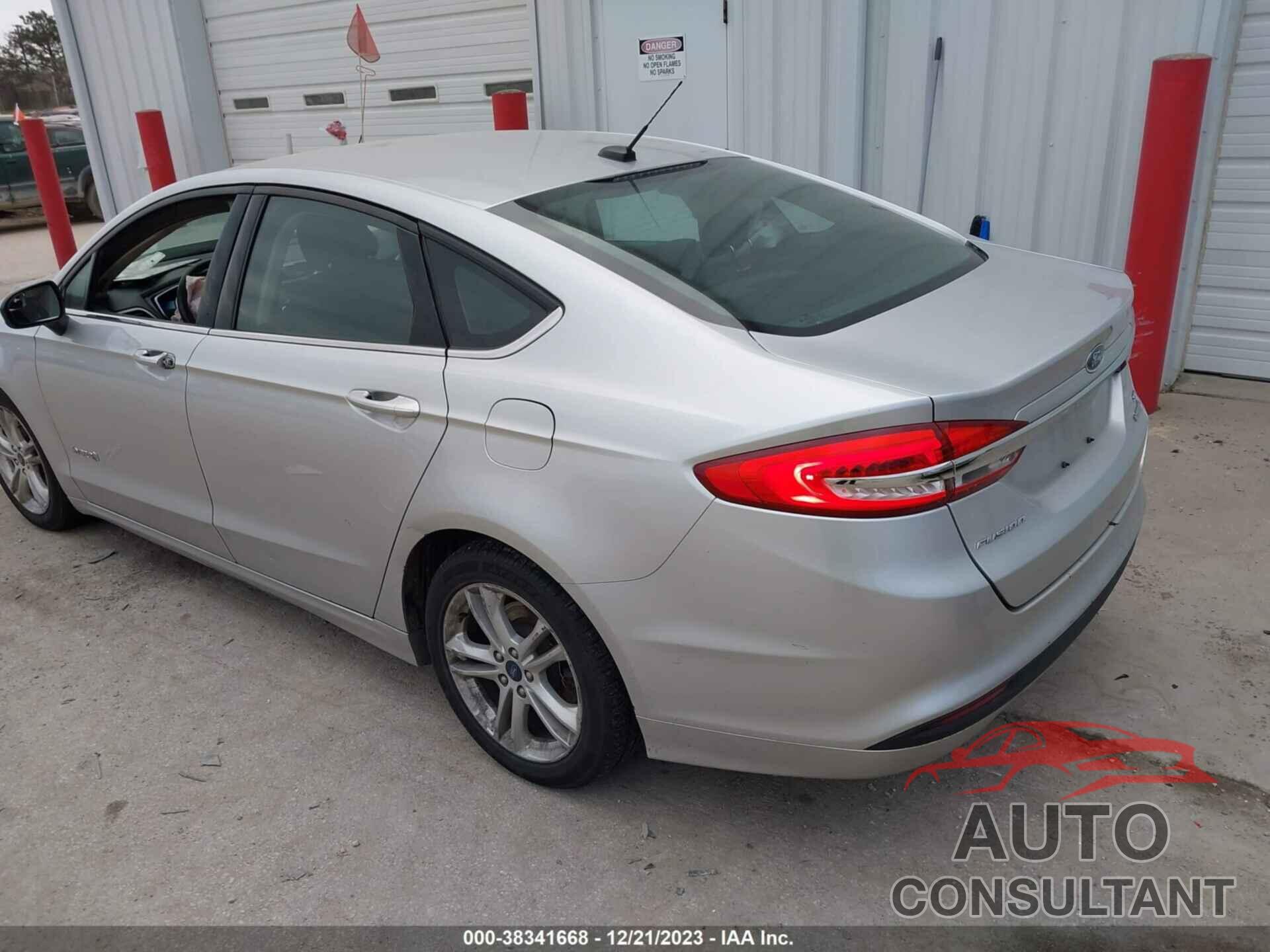 FORD FUSION HYBRID 2018 - 3FA6P0LU2JR209252