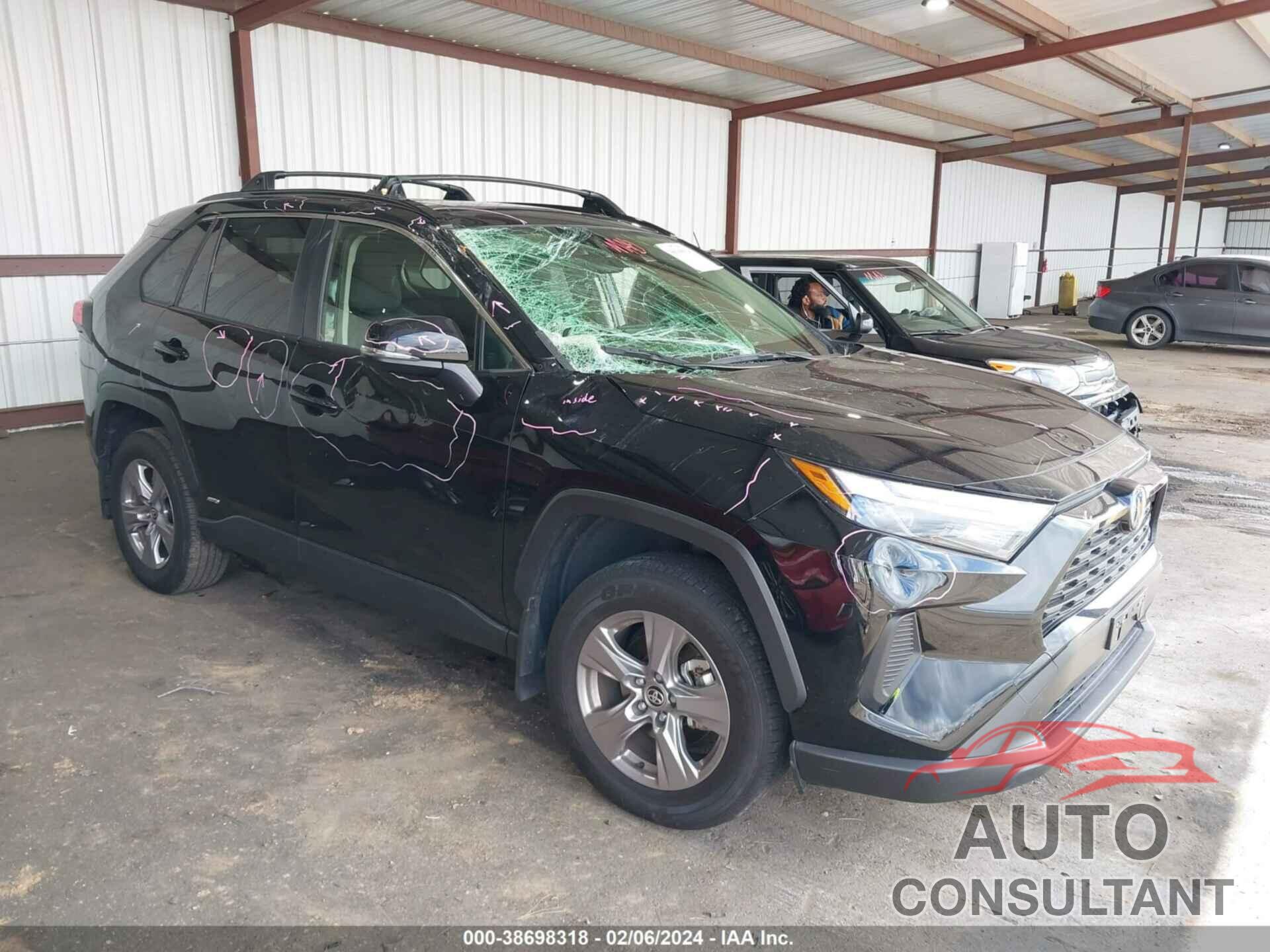 TOYOTA RAV4 2022 - JTMRWRFV1NJ055460